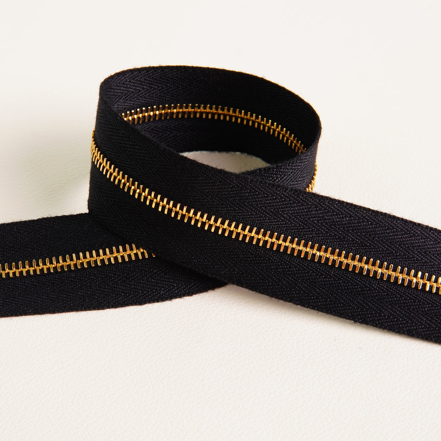 Gold M4 Size Teeth Zipper Tape