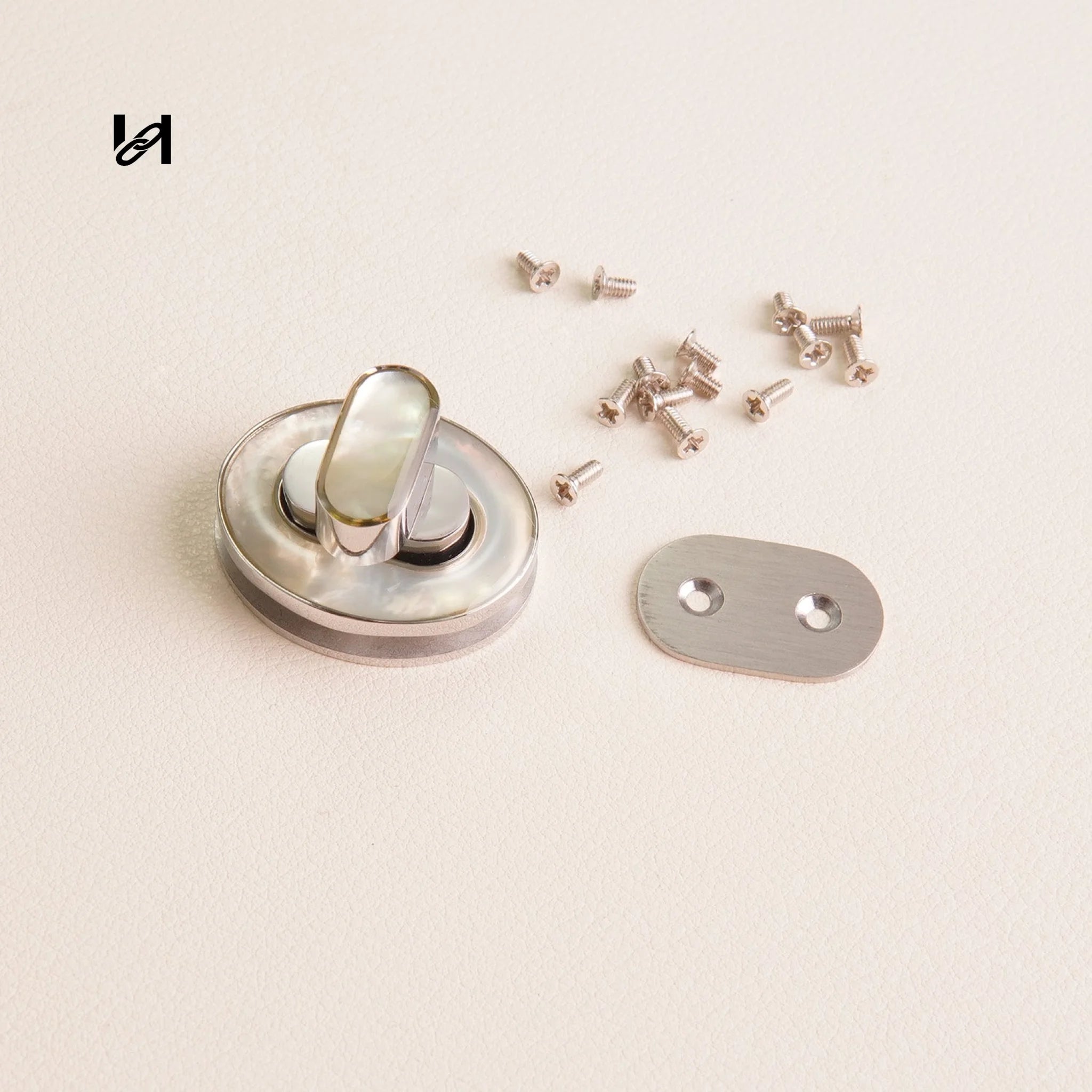 30×24mm Stainless Steel Oval Shell Design Locks with Colored Finish - White / Silver - hardware