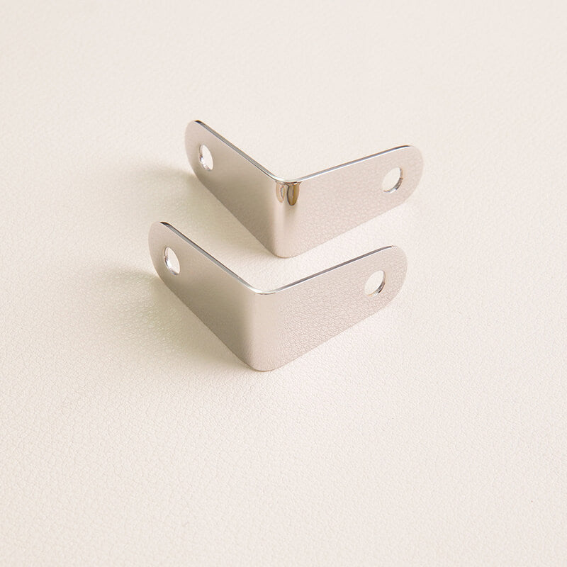 Angle Clasp