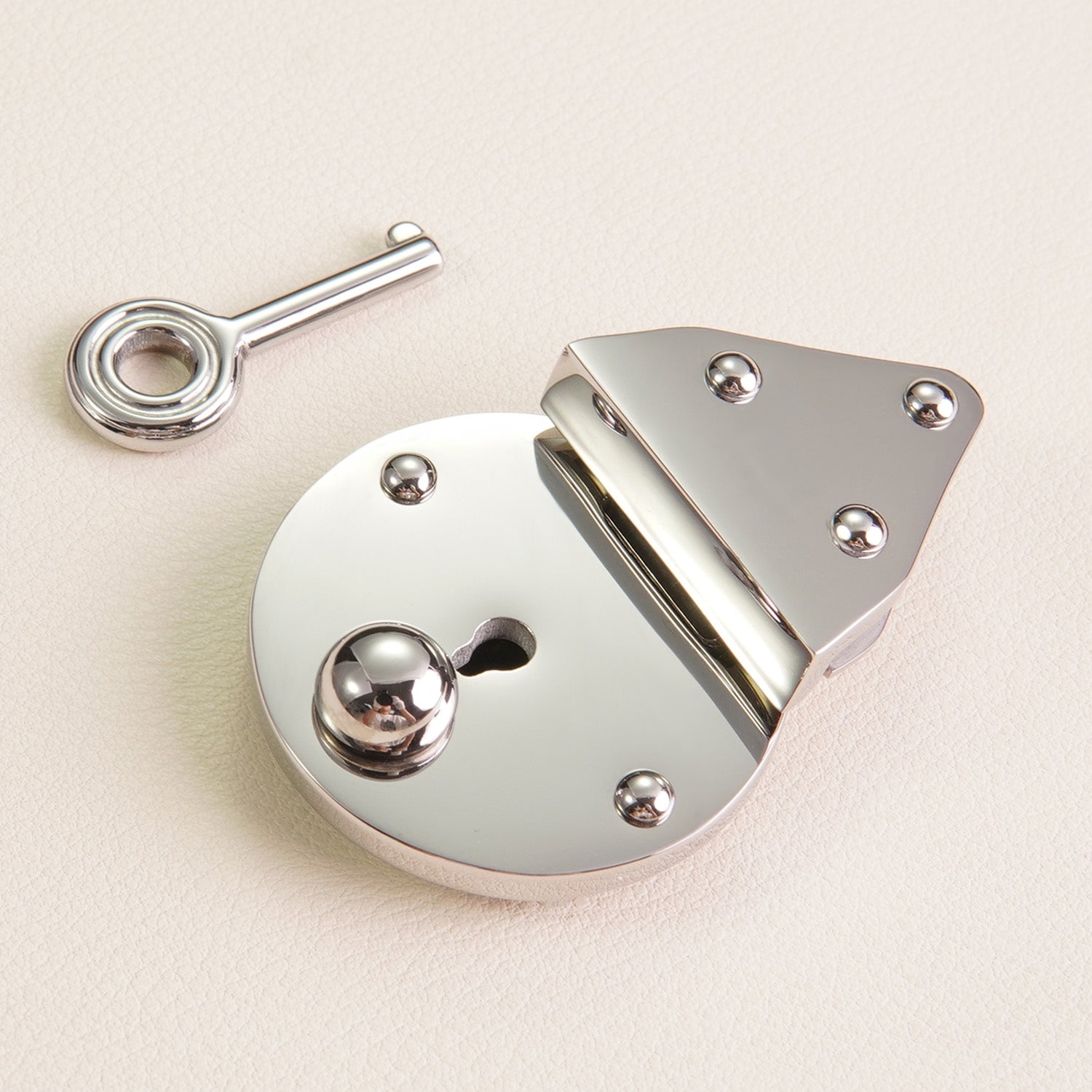 Large Round key lock – hilitybaghardware