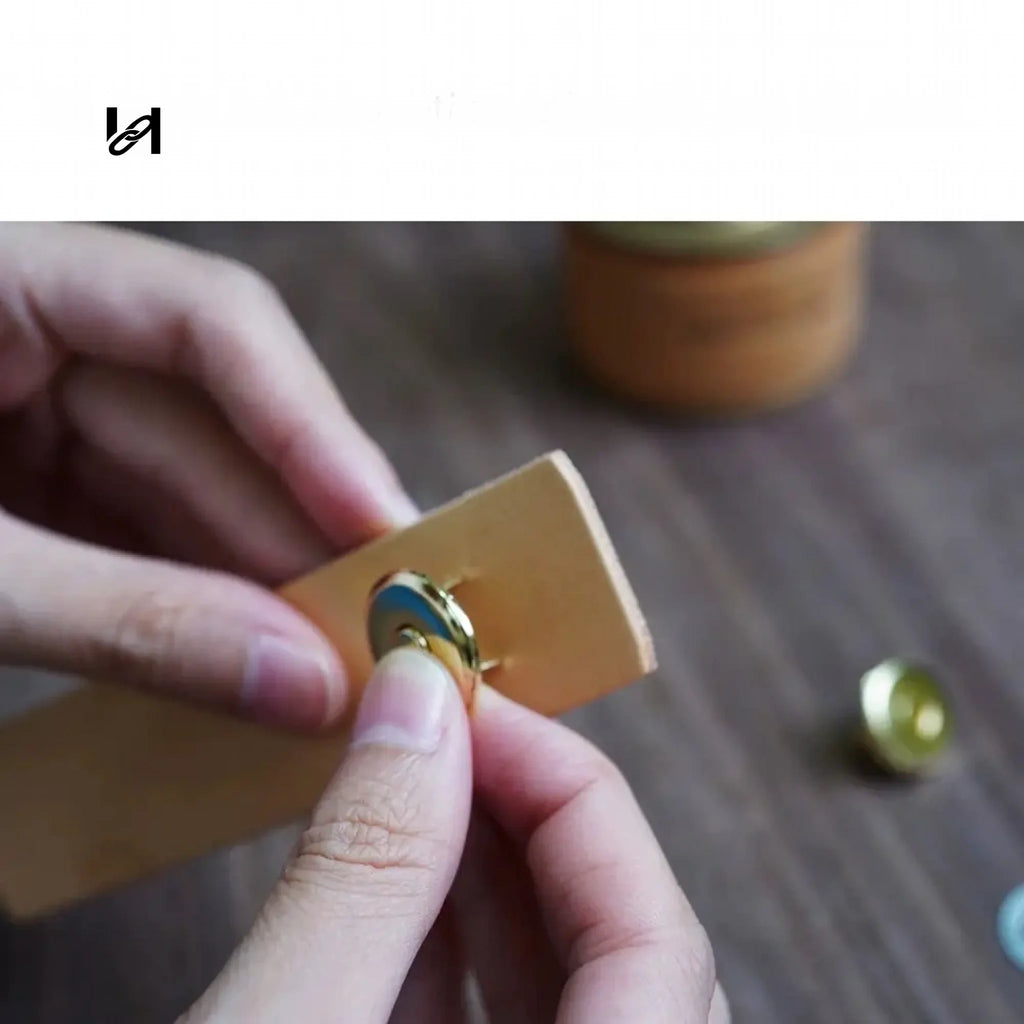 Round Magnetic Snap - hardware