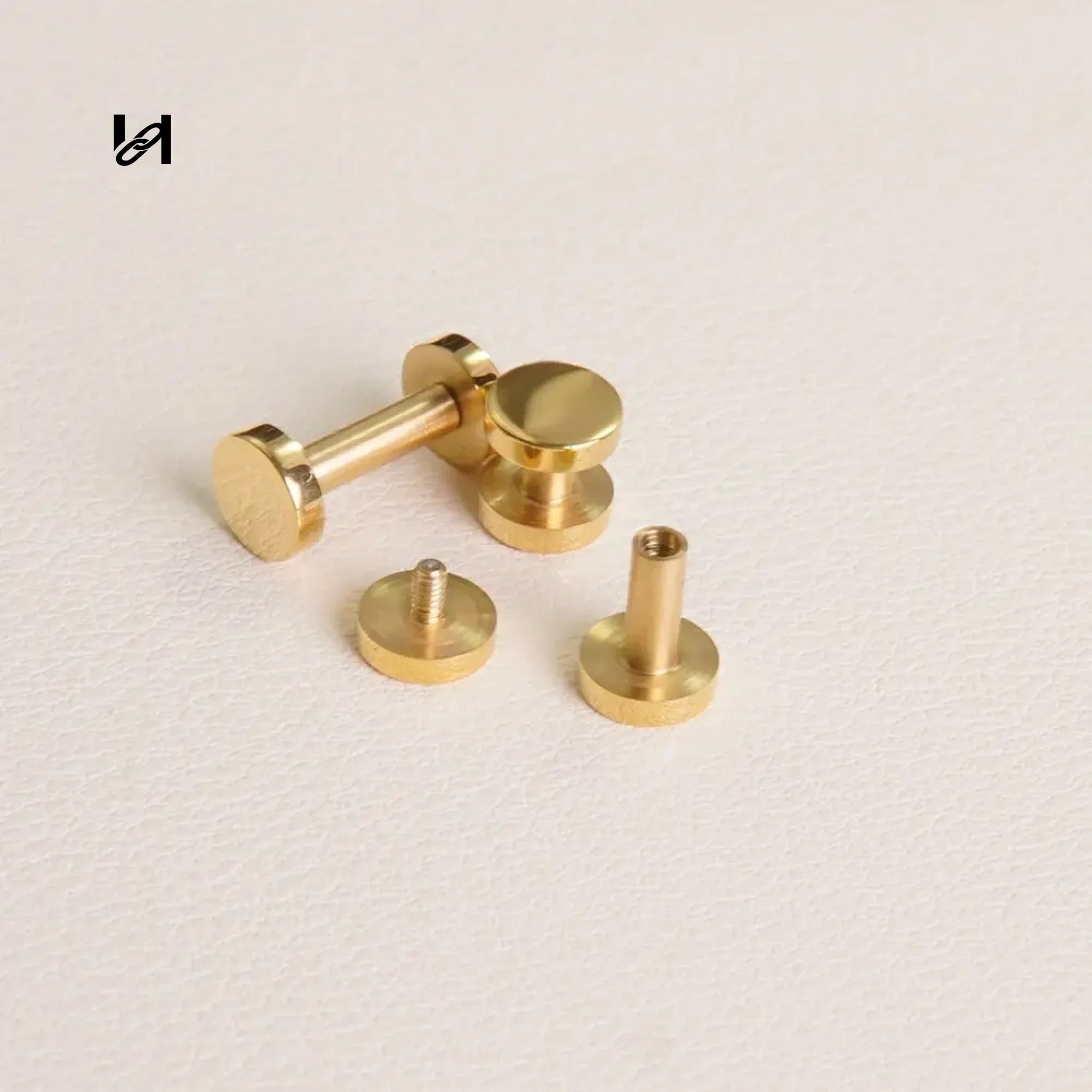Flat Screw - hardware