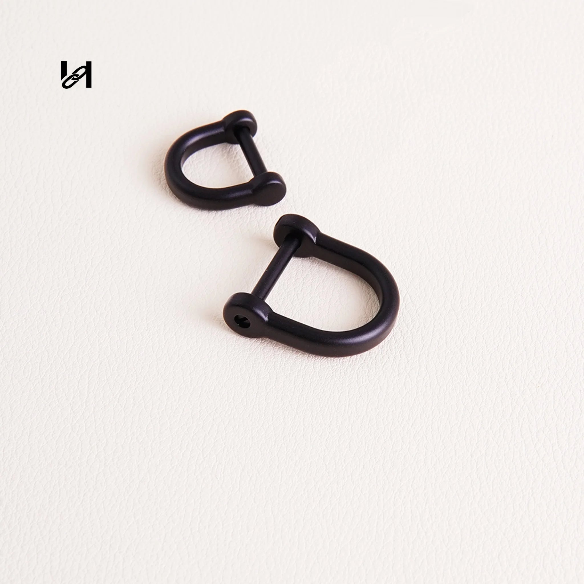 Best-Selling Stainless Steel D-Rings with Screw Pin – Custom Hardware for Bags & Leather Goods