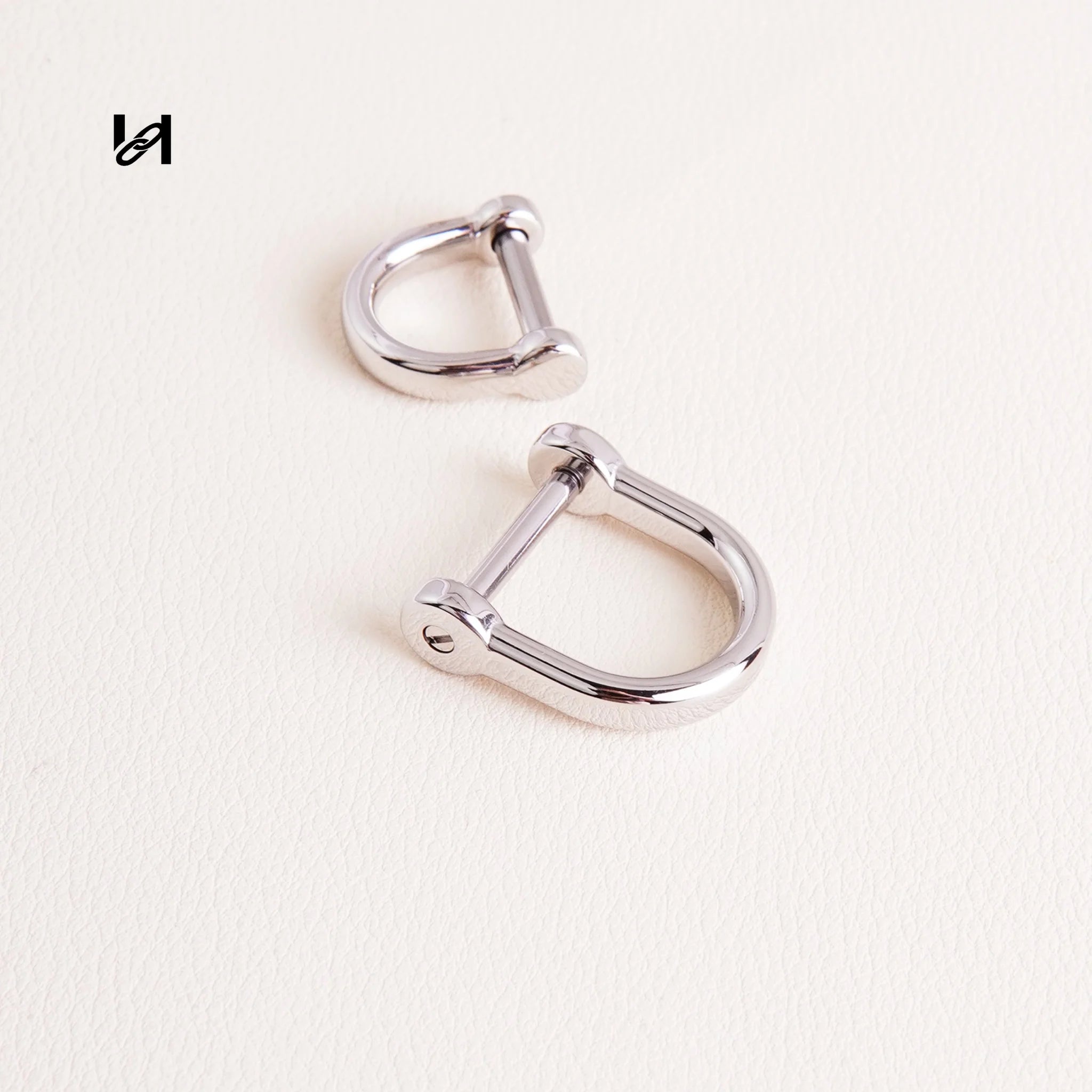 Best-Selling Stainless Steel D-Rings with Screw Pin – Custom Hardware for Bags & Leather Goods