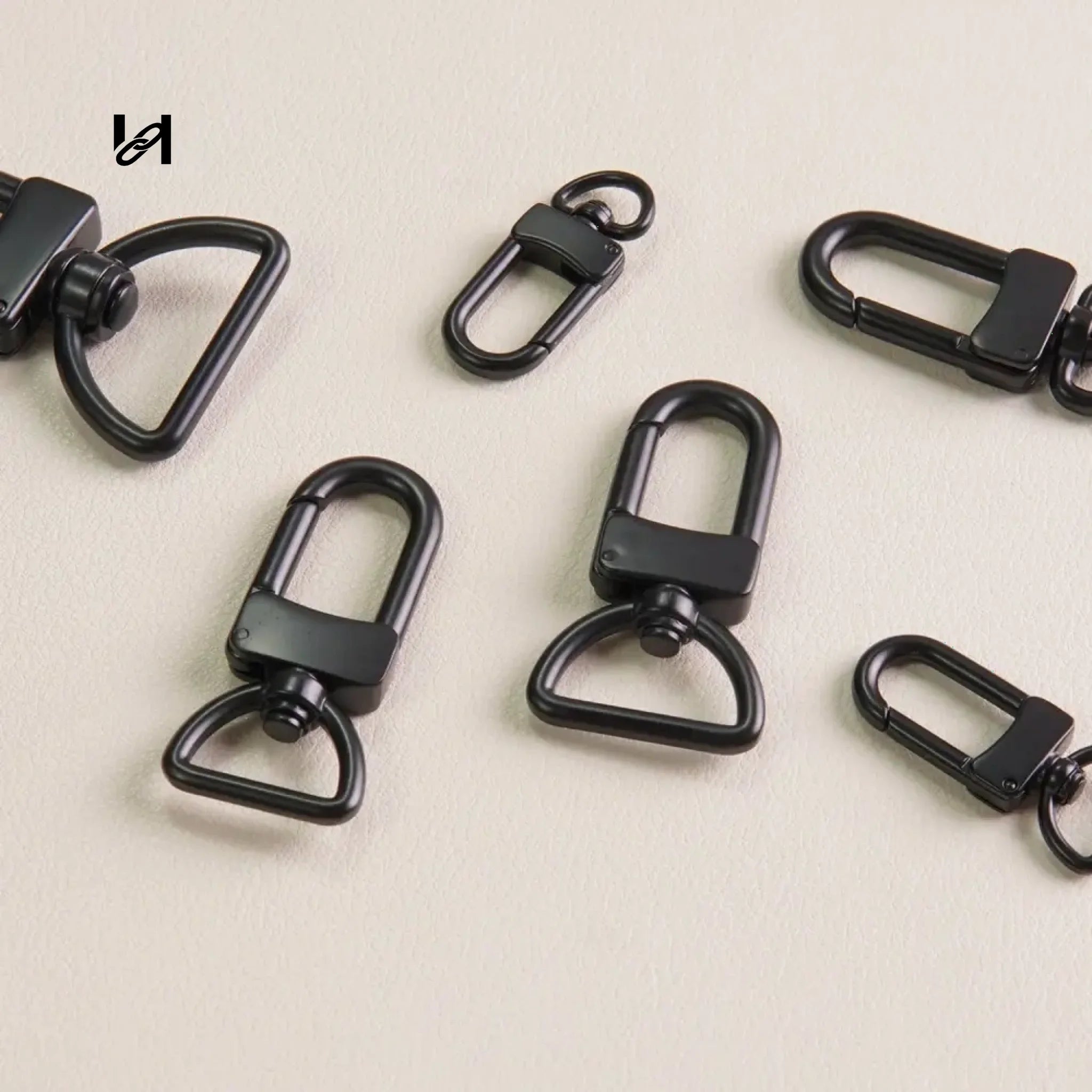 Black Swivel Bolt Snap - hardware
