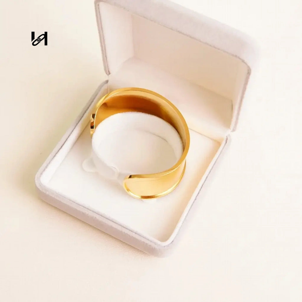 Bracelet Gift Box - hardware