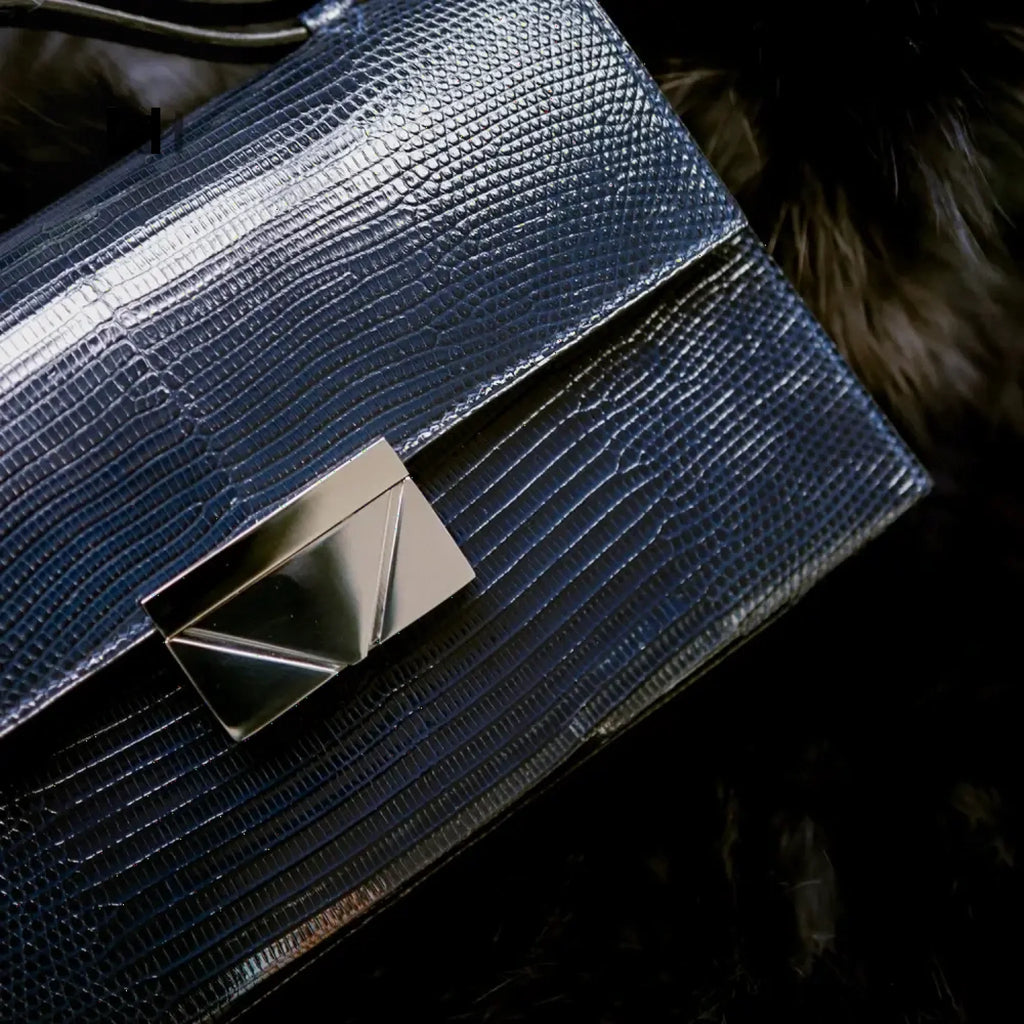 Briefcase Closure - hardware