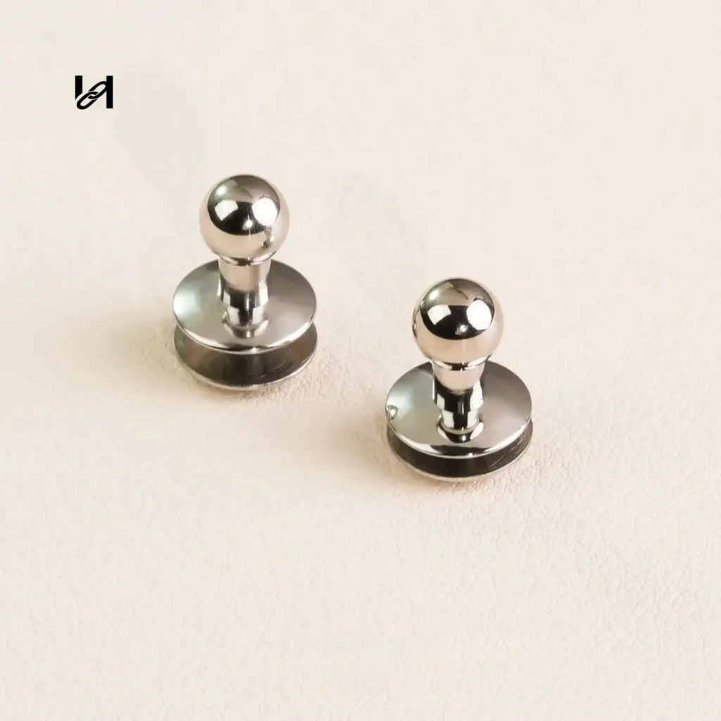 Stainless steel curved screws - hardware
