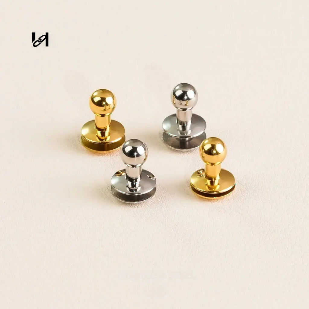 Stainless steel curved screws - hardware