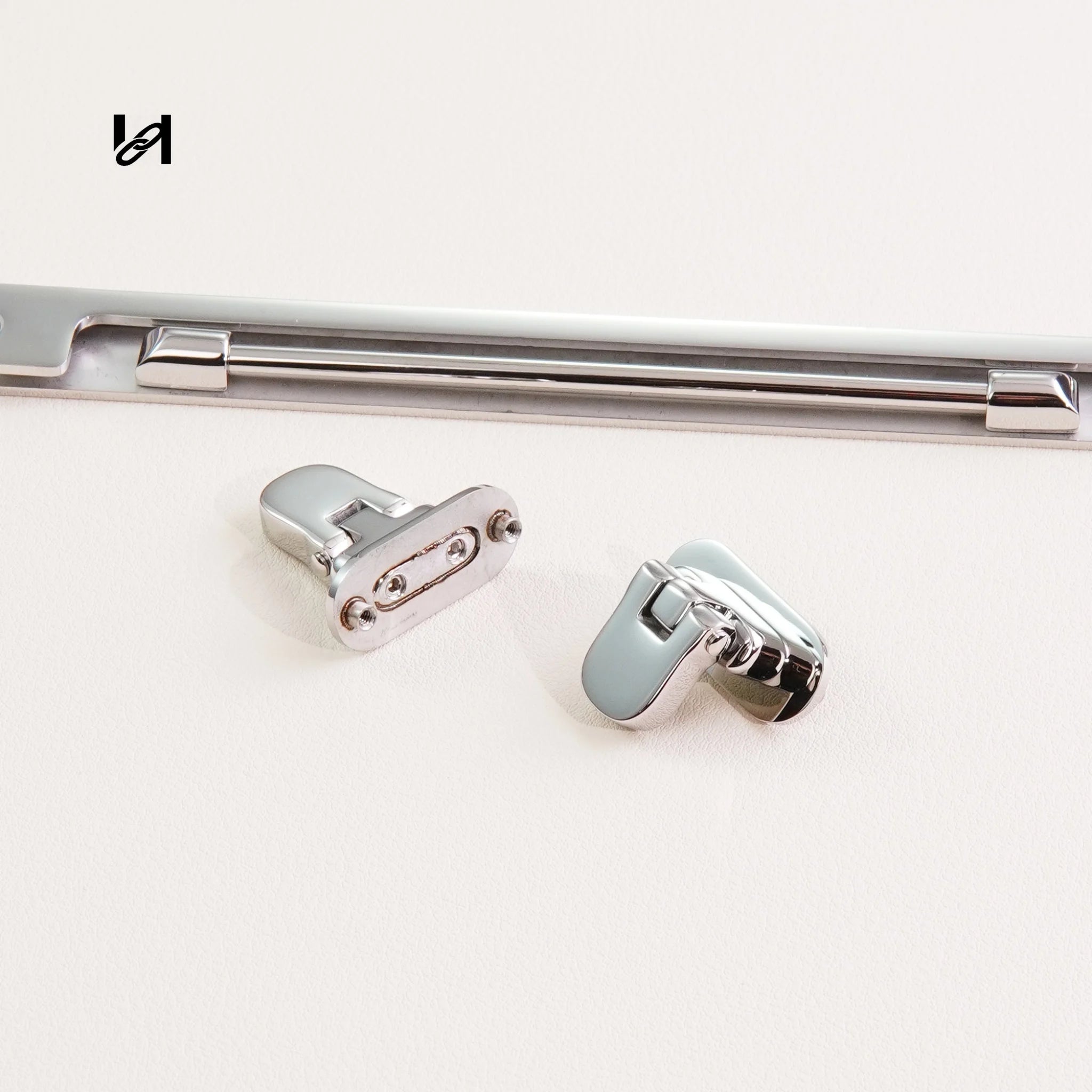 Clamp Lock - silver - hardware
