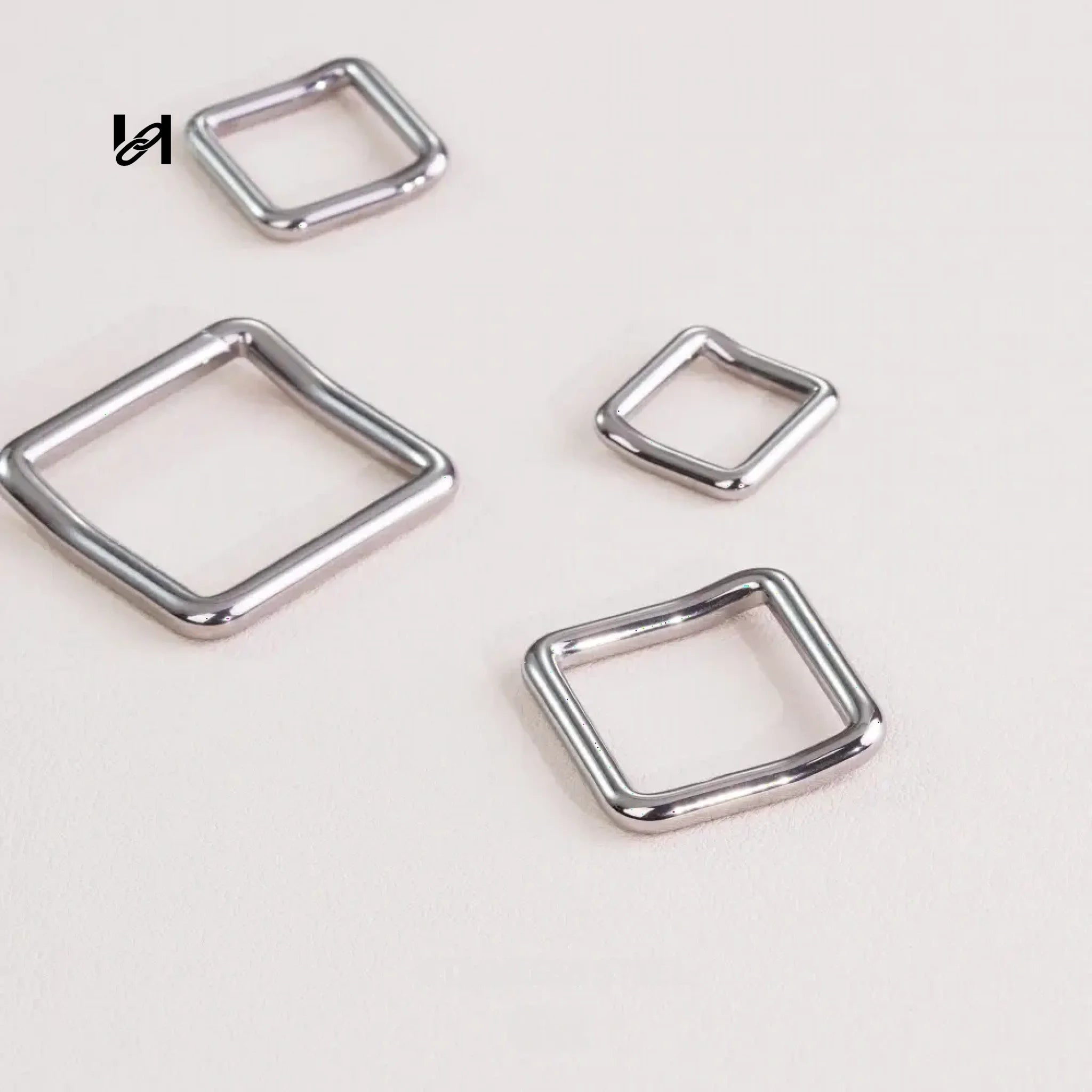 Curved square buckle - Silver / 13MM - hardware