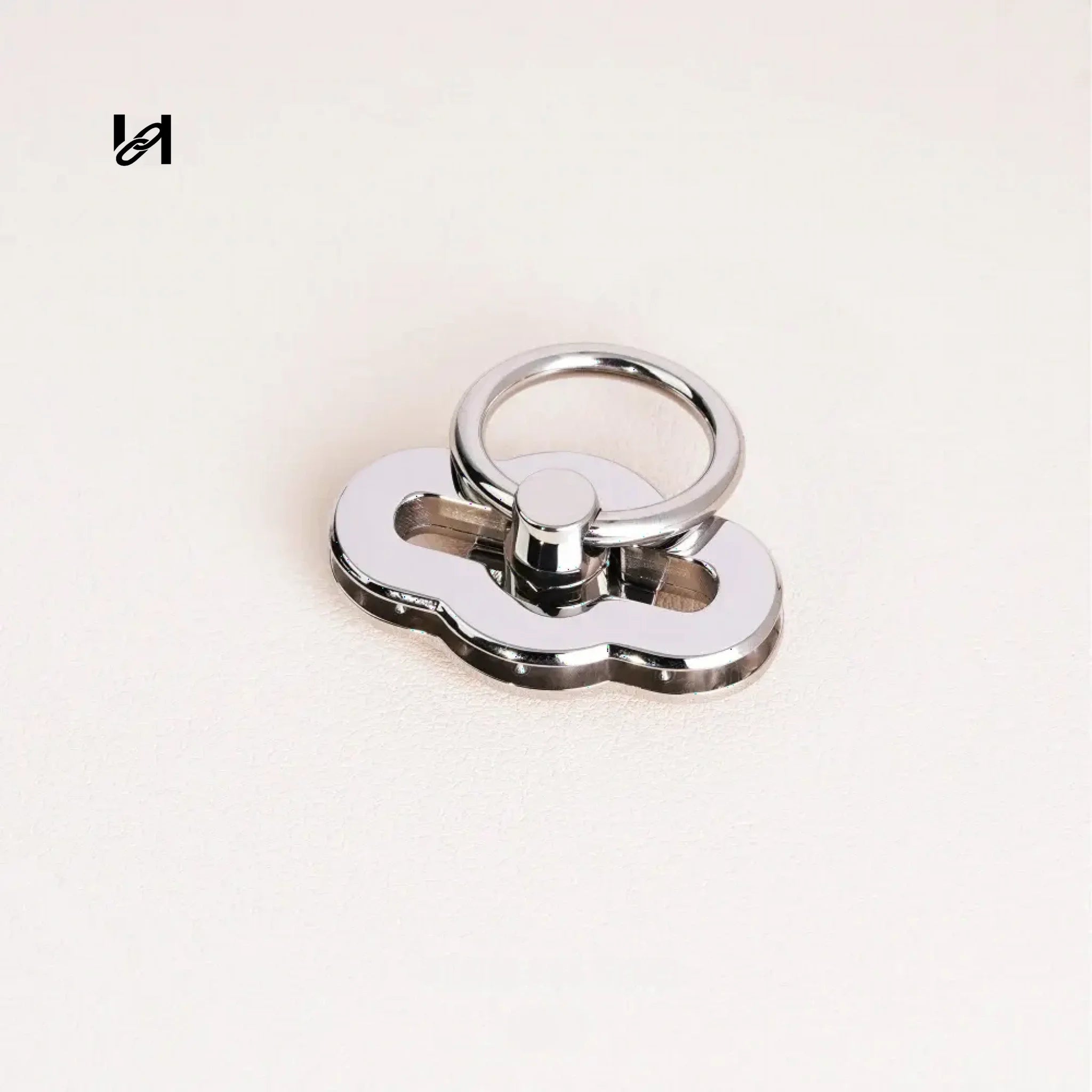 circle-ring oval turn twist lock - Silver / Small - hardware