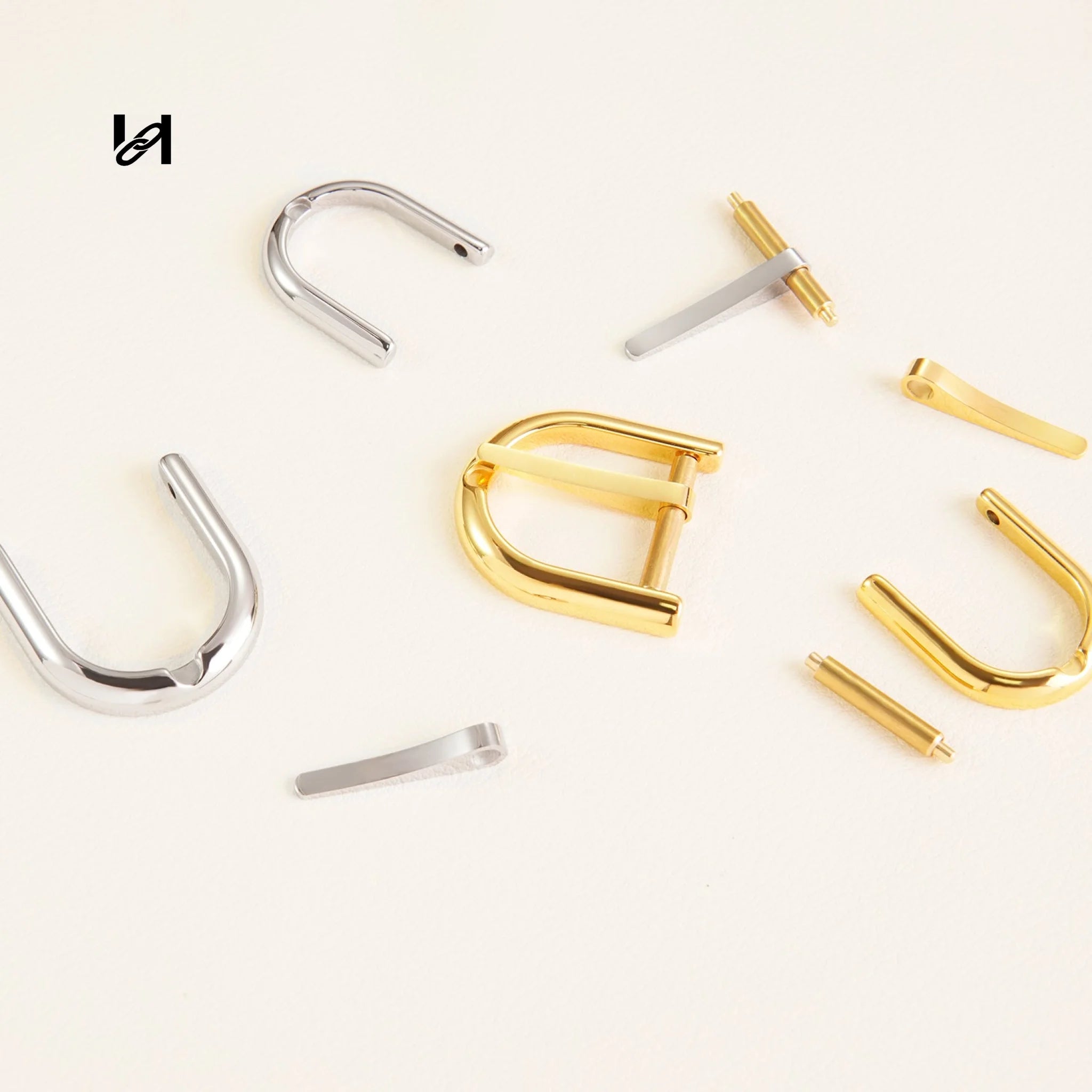 Delvau Dring Buckle - hardware