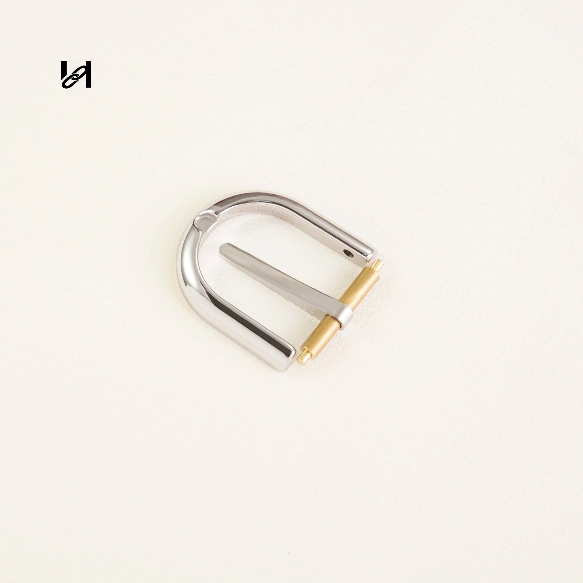 Delvau Dring Buckle - Small / Silver - hardware