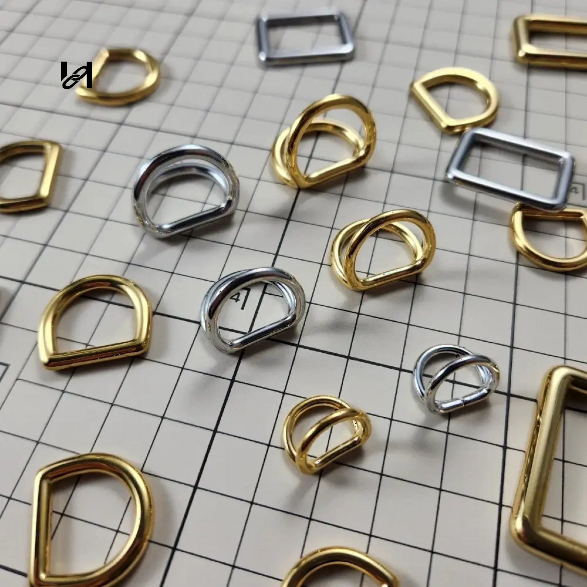 ꓷ Double D holder handle - hardware