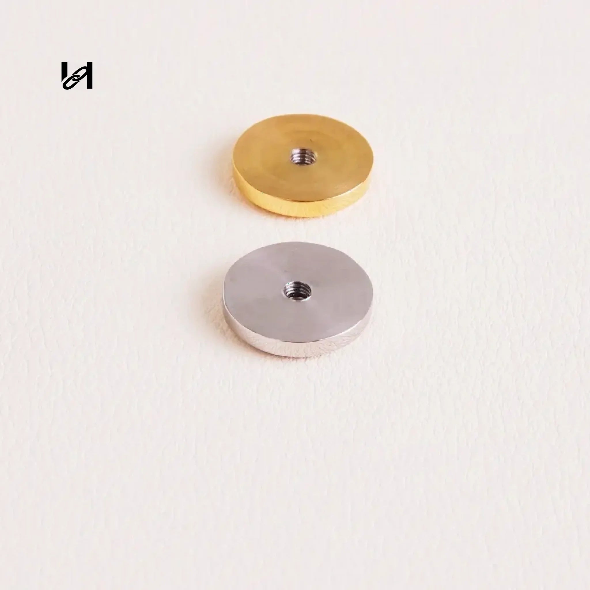 Flat Feet for bags - hardware