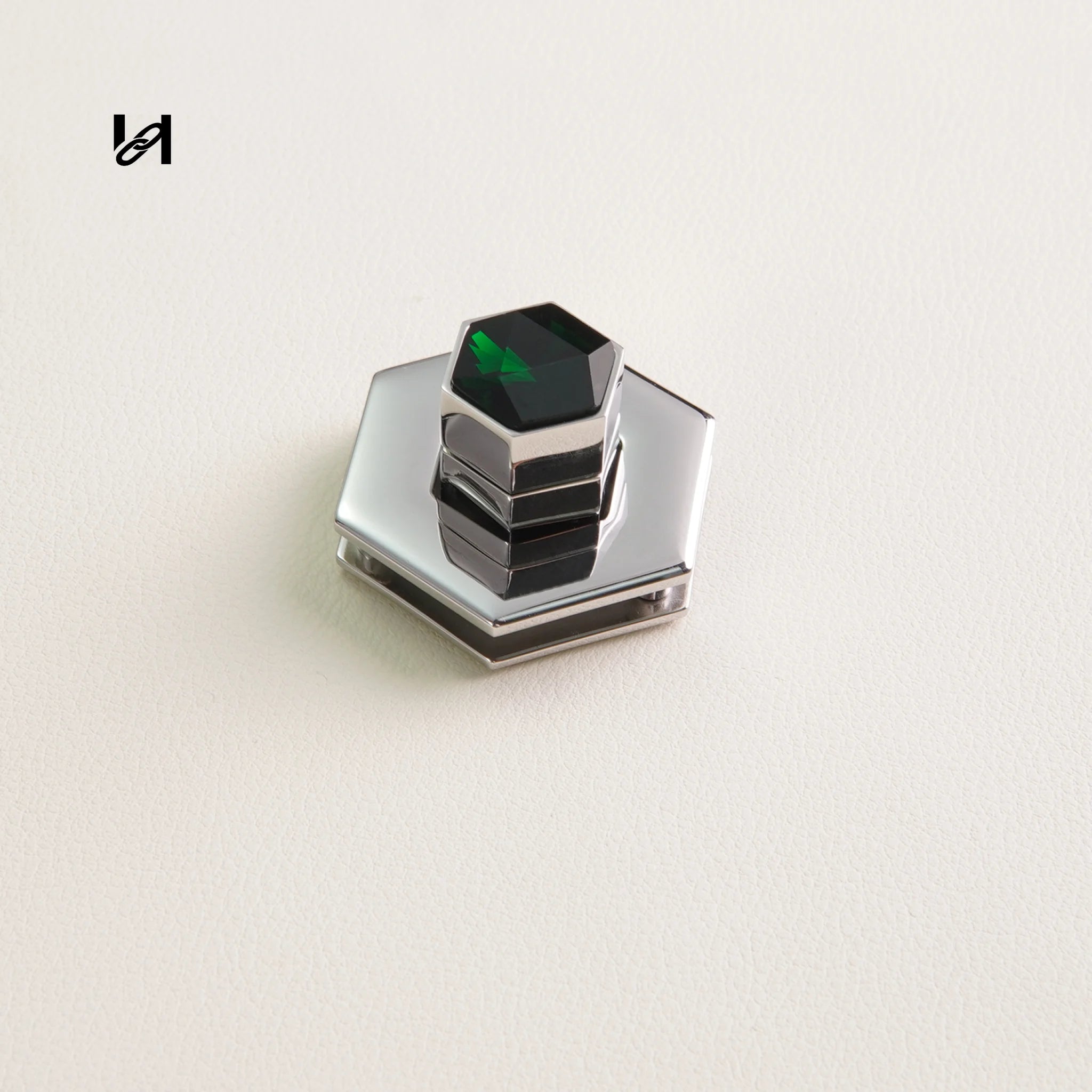Flat Diamond Turn Lock - Silver / Green - hardware