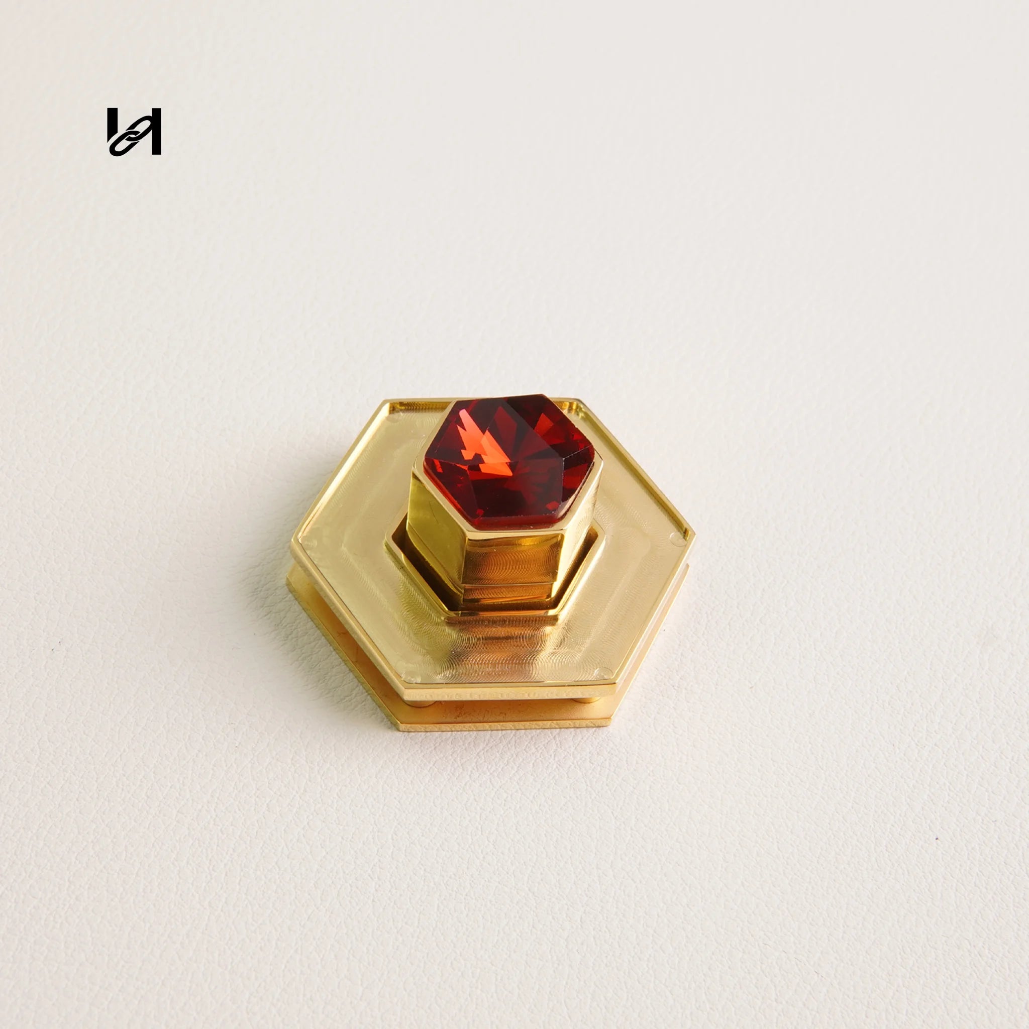 Insert Leather Diamond Turn Lock - hardware