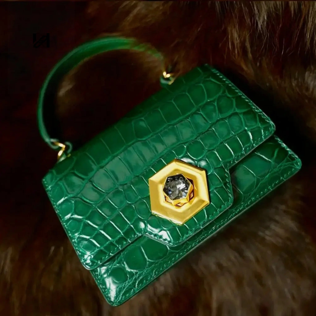 Insert Leather Diamond Turn Lock - hardware