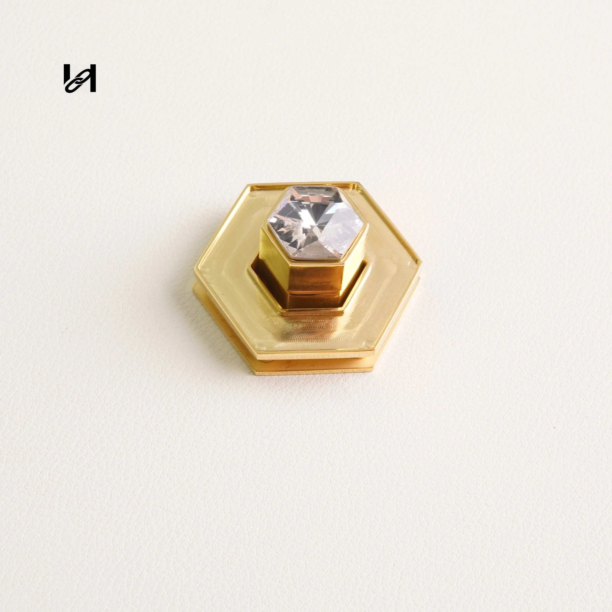 Insert Leather Diamond Turn Lock - hardware