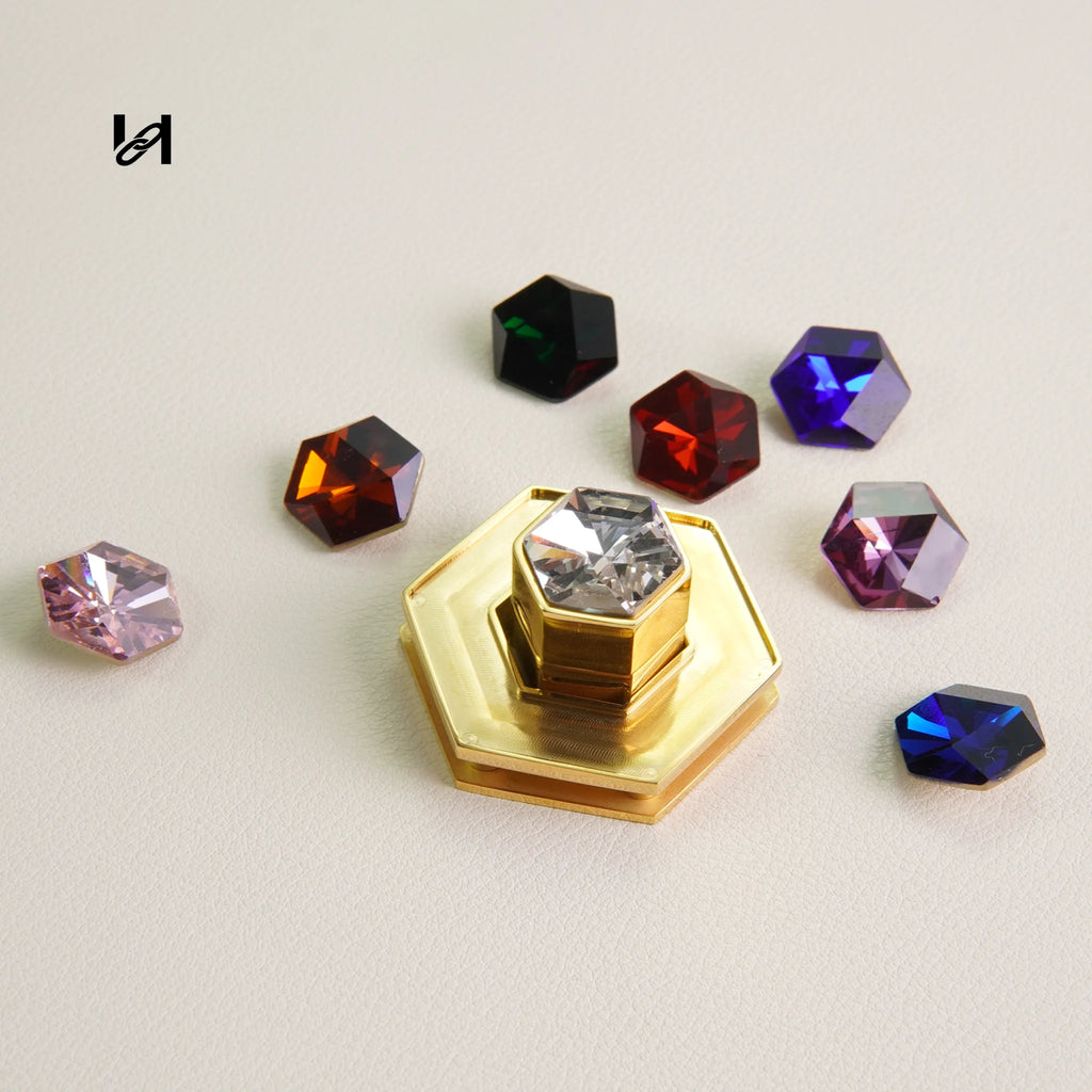 Insert Leather Diamond Turn Lock - hardware