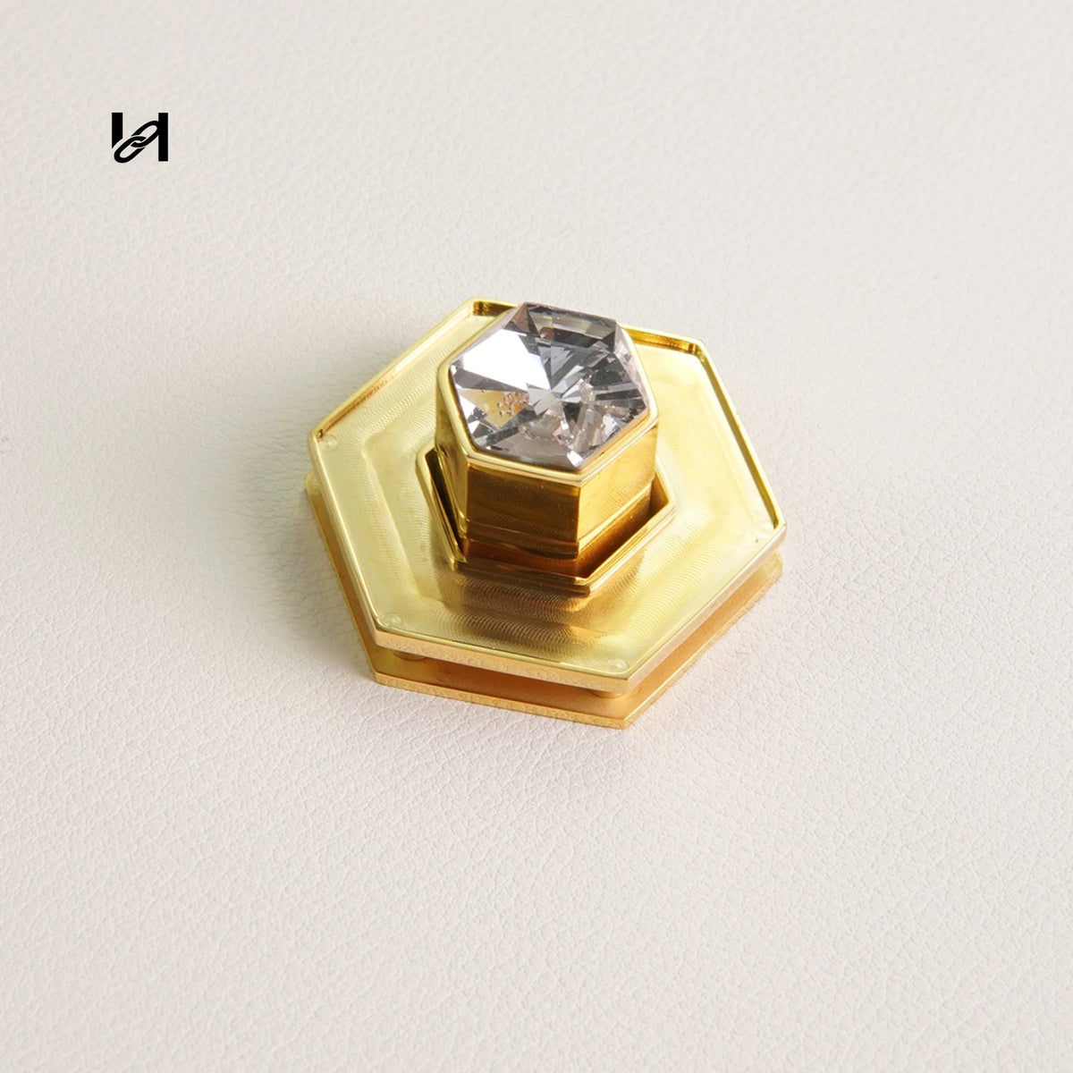 Insert Leather Diamond Turn Lock - White - hardware