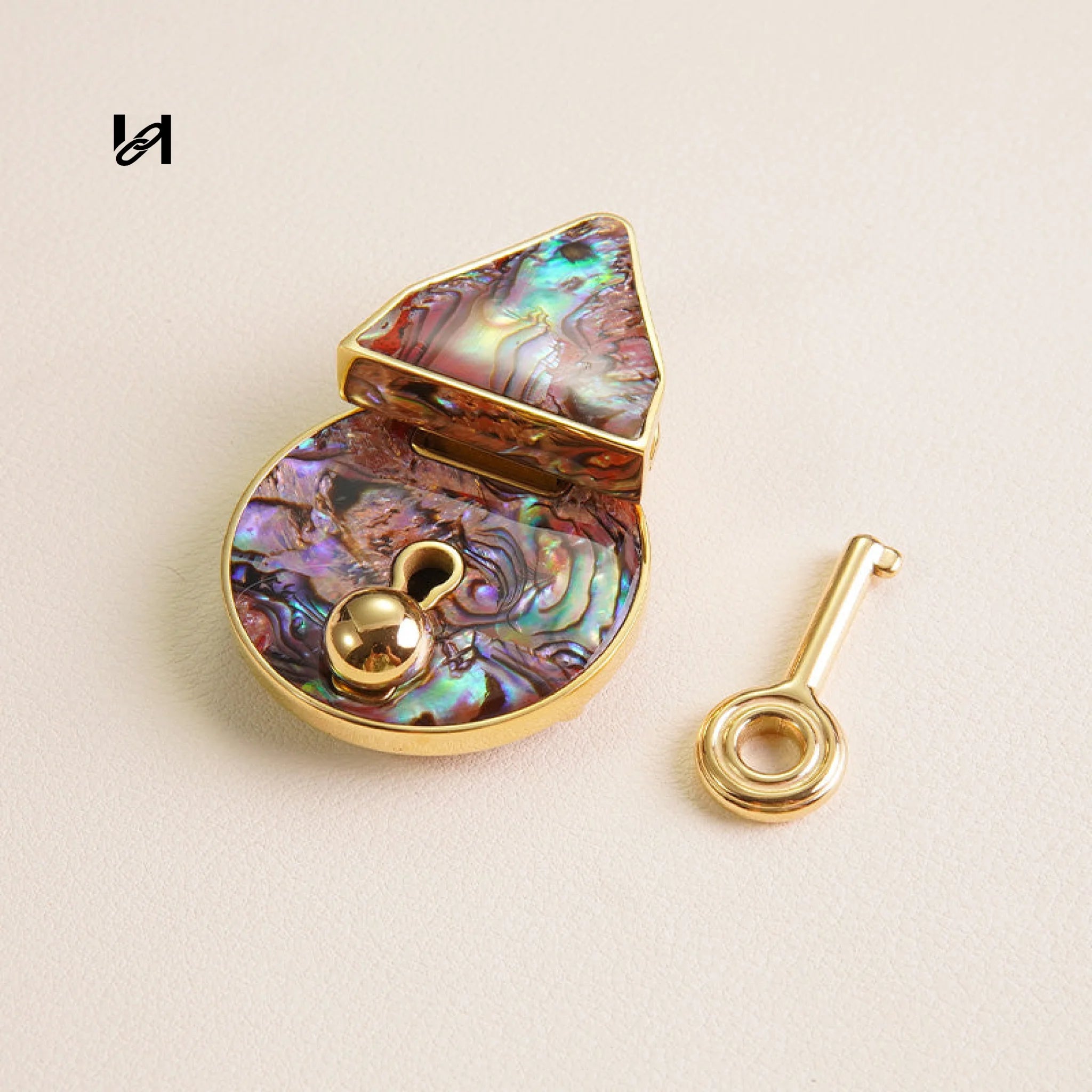 Large Abalone Shell Lock - Gold / Red - hardware