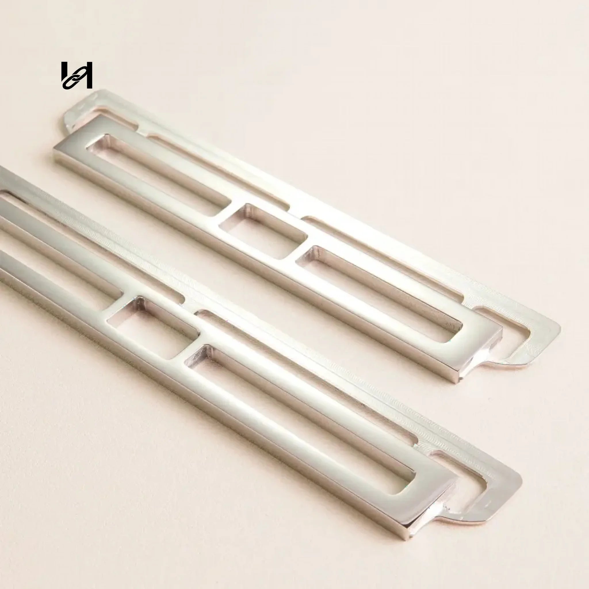 Long twist lock - Small(one piece) / Silver - hardware