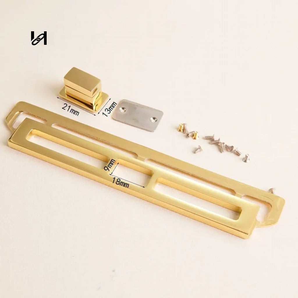 Long twist lock - hardware