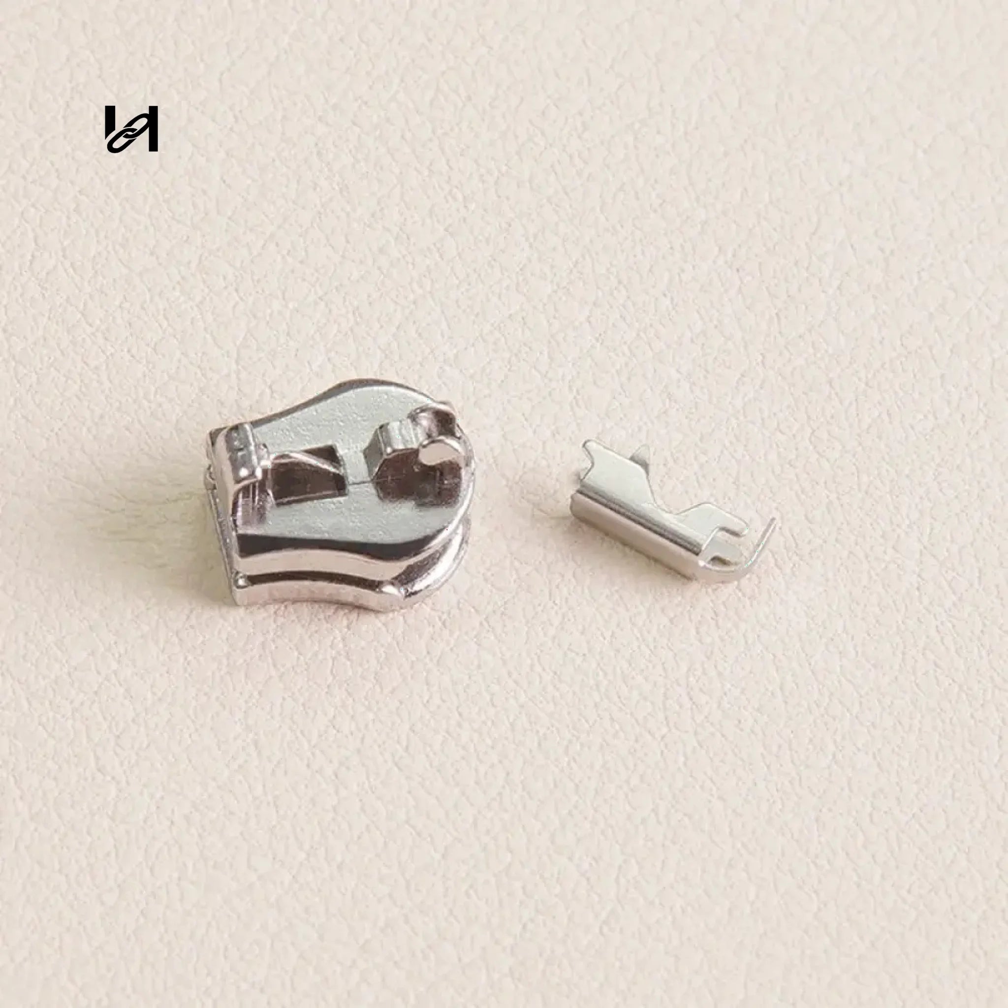 M4 and M6 Zipper Slider & Stop - M4 Separated Slider (Silver) - hardware