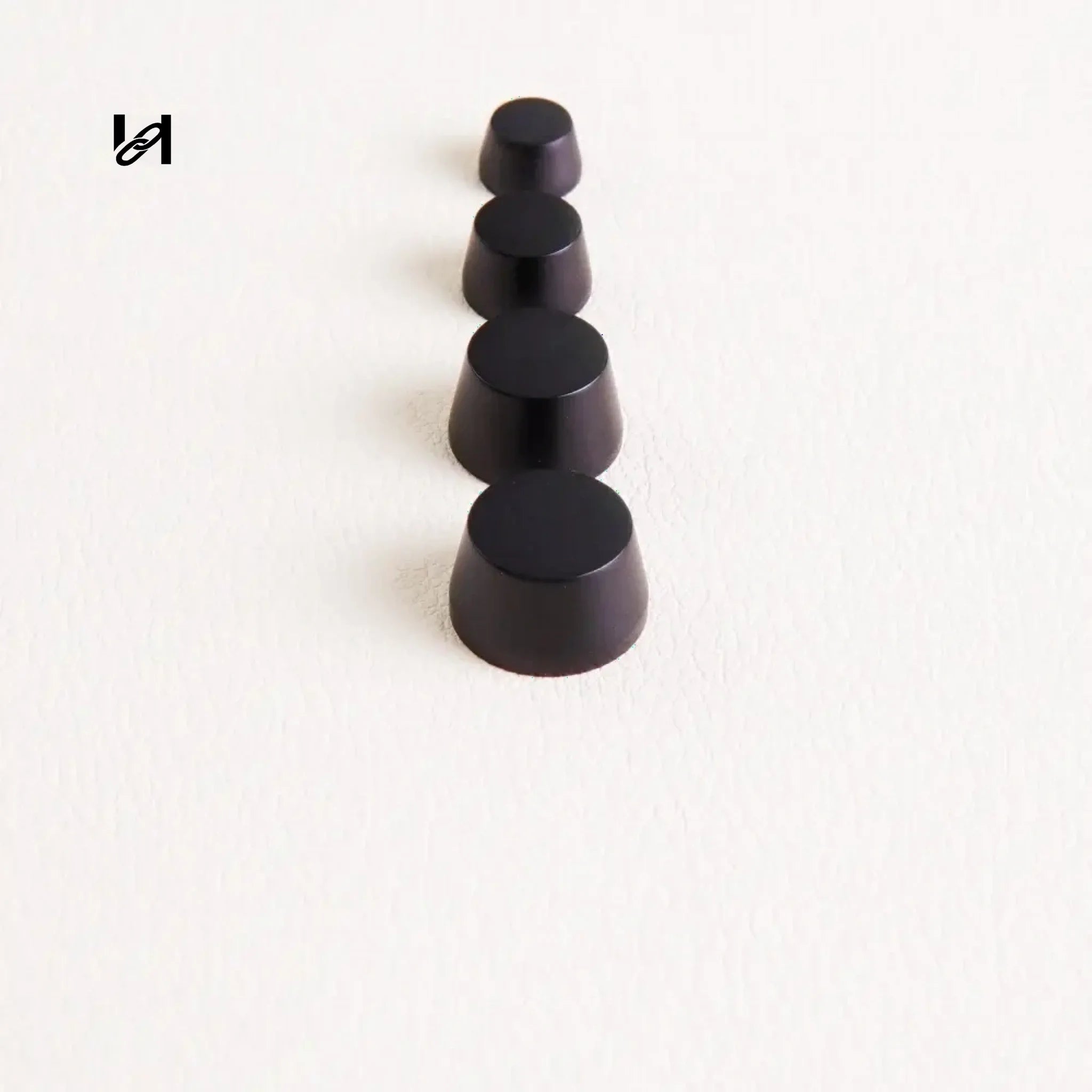 Matt Black Foot - hardware