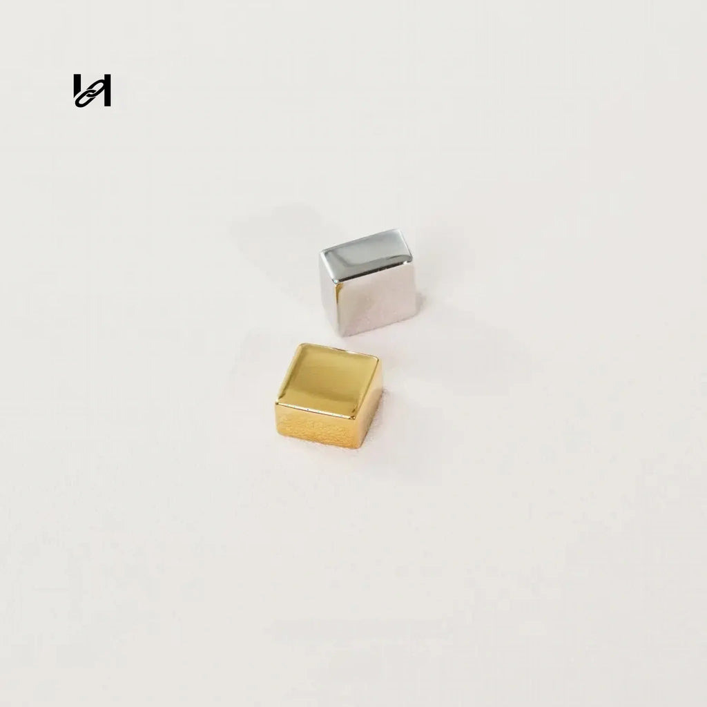 Square Foot - hardware