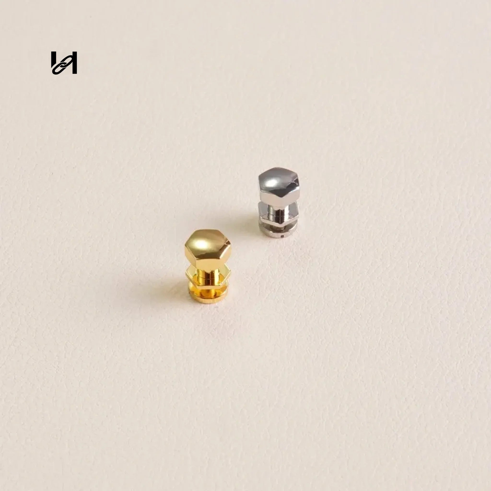 Mushroom Screw-hexagon head - hardware