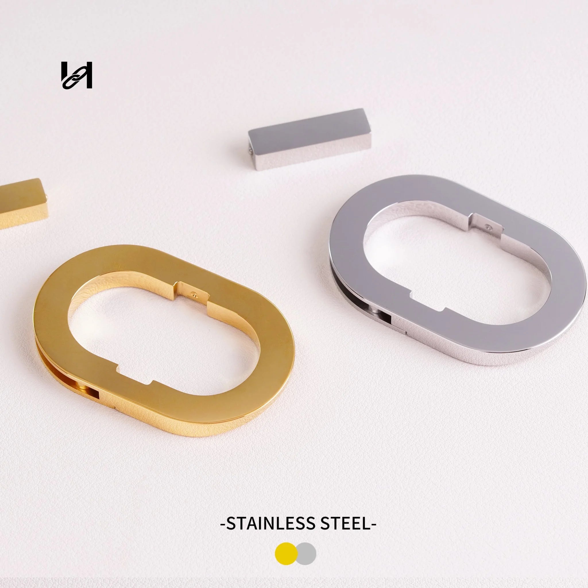 Oval clip lockclosure - hardware