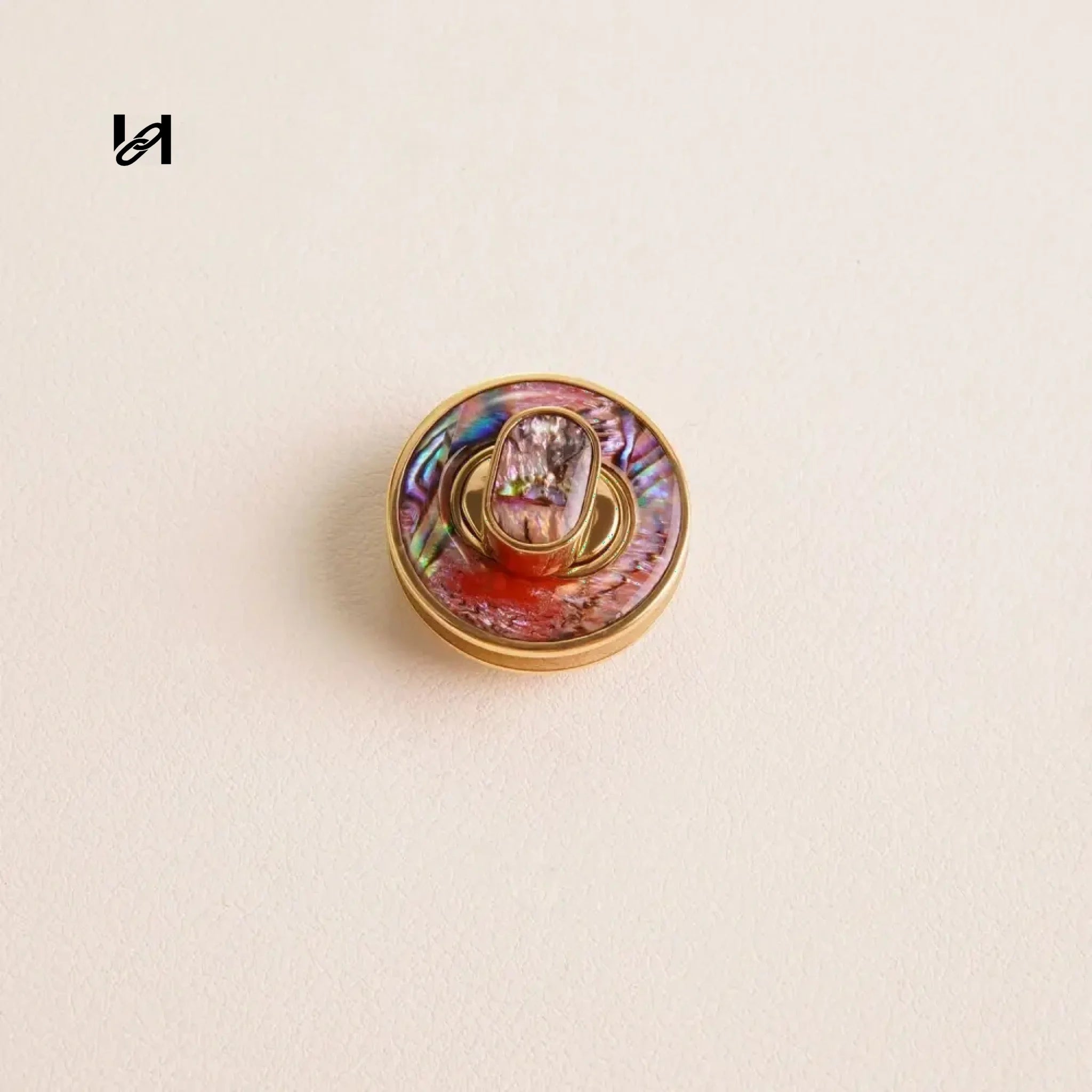 Round Nature Shell Turn Lock - 20mm/Red / Gold - hardware