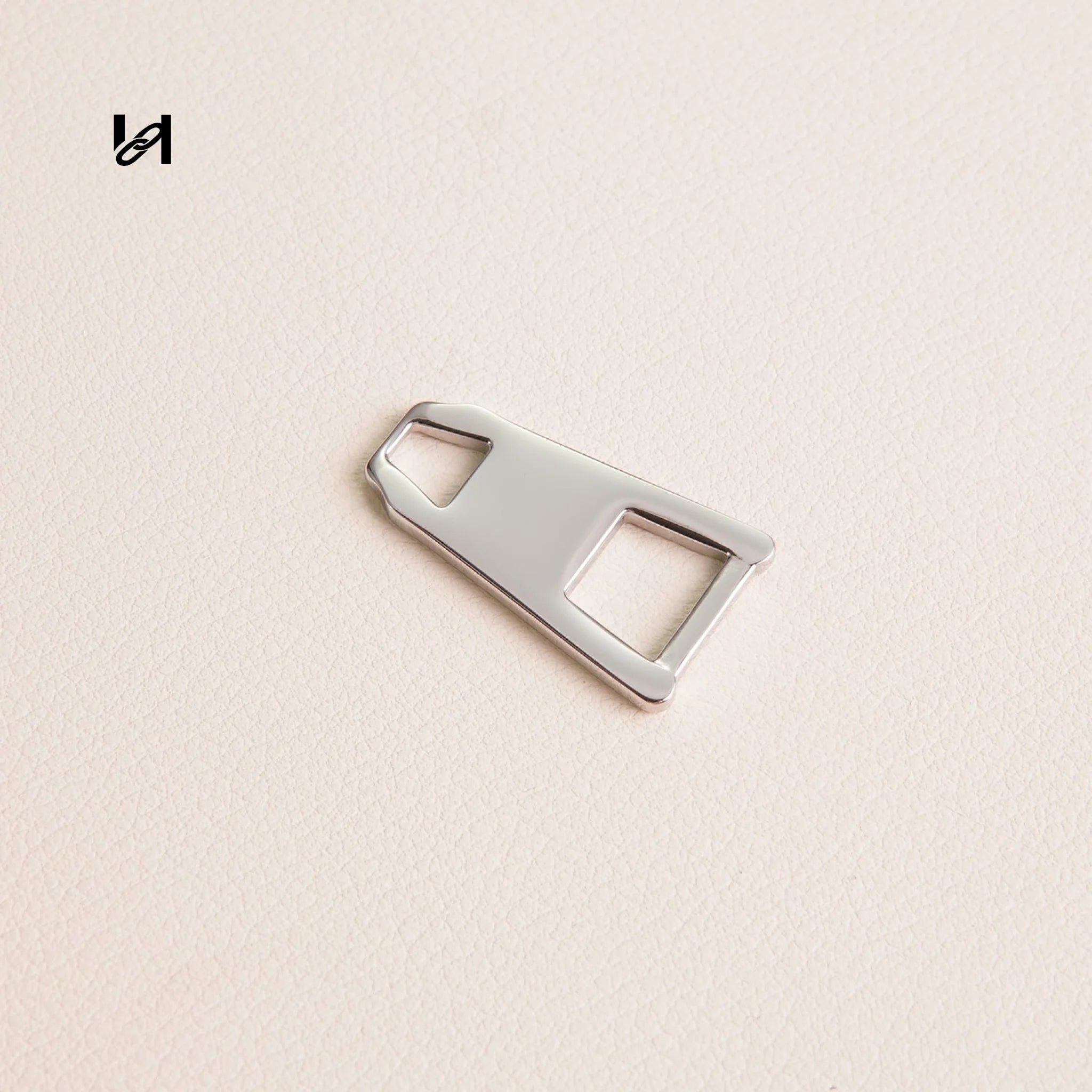 Satchel stainless steel zipper puller - hardware