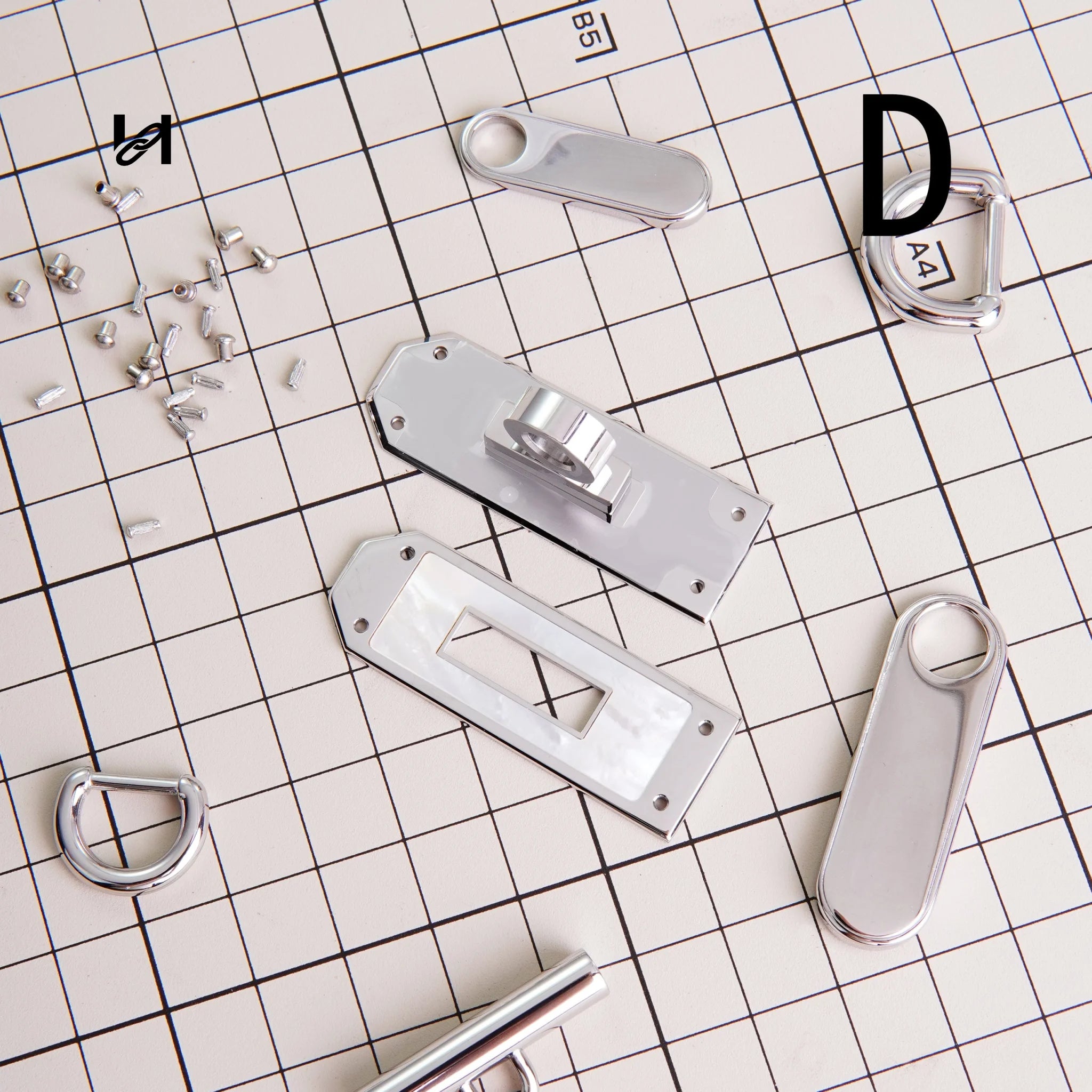 Shell Twist Lock and Collar Clasp - Silver-D - hardware