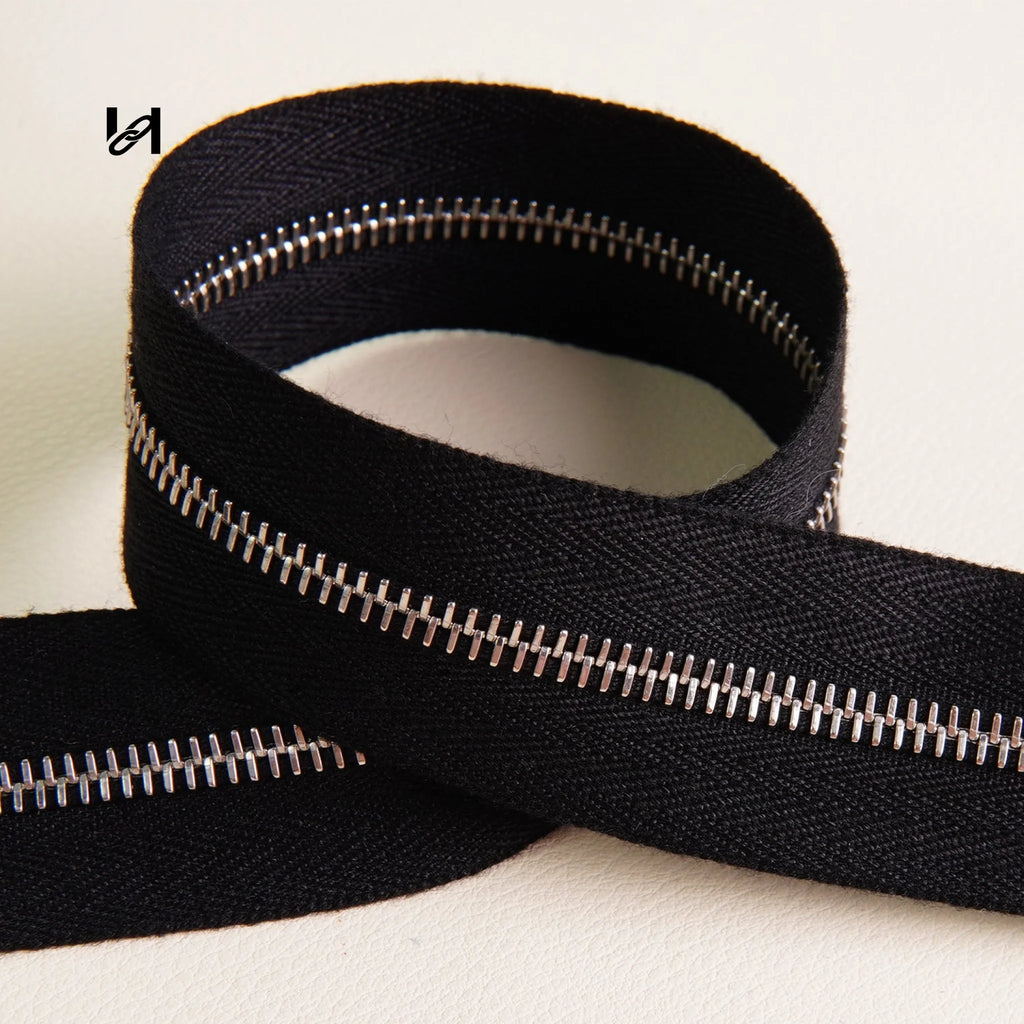 Silver M4 Size Teeth Zipper Tape - Black and Silver /92cm - hardware