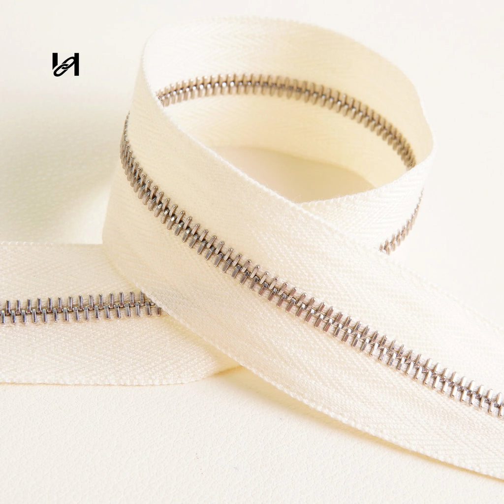 Silver M4 Size Teeth Zipper Tape - Milkshake White and Silver /92cm - hardware