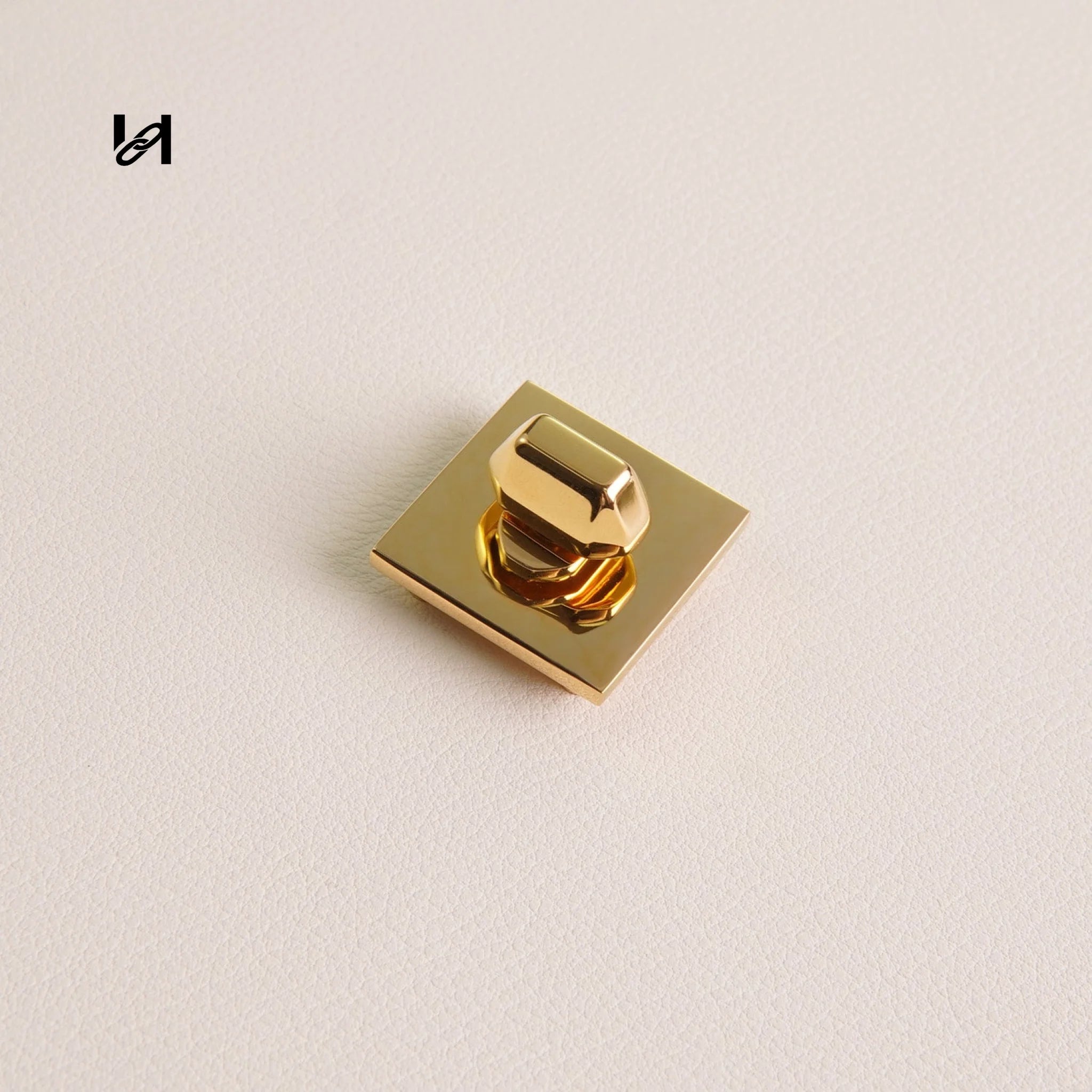 Square Turn Lock for Bag - hardware