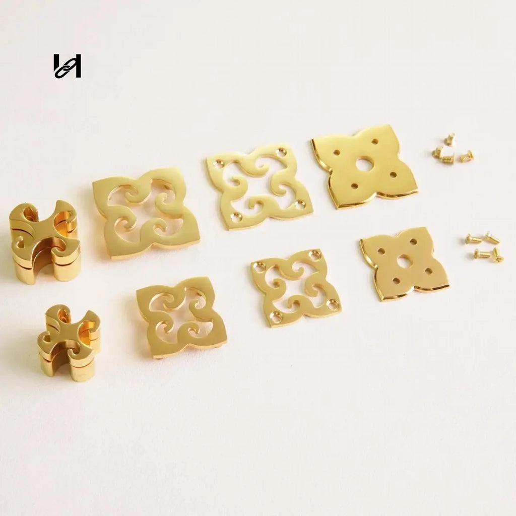 Chrysanthemum Closure - hardware