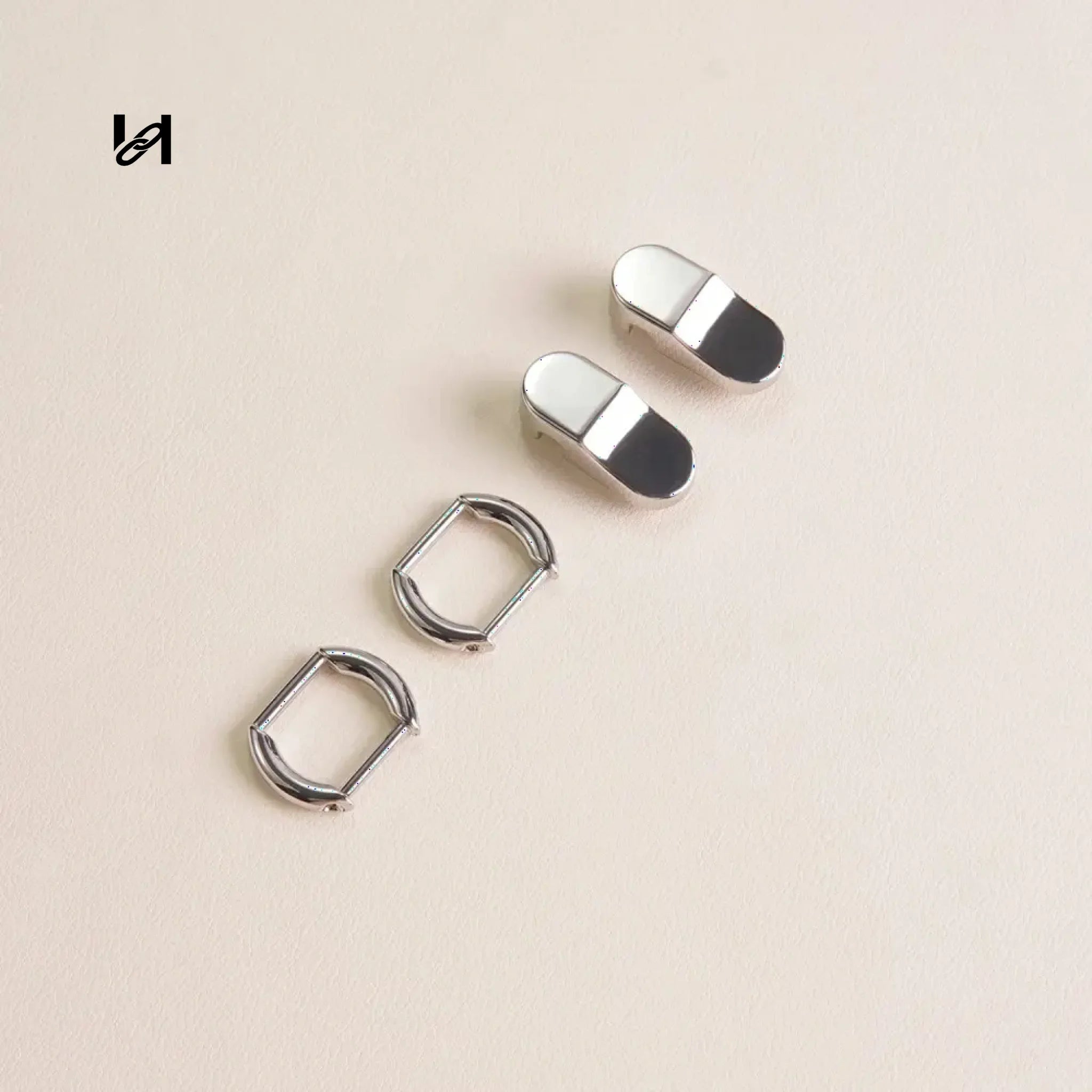 One pair handle holder - hardware