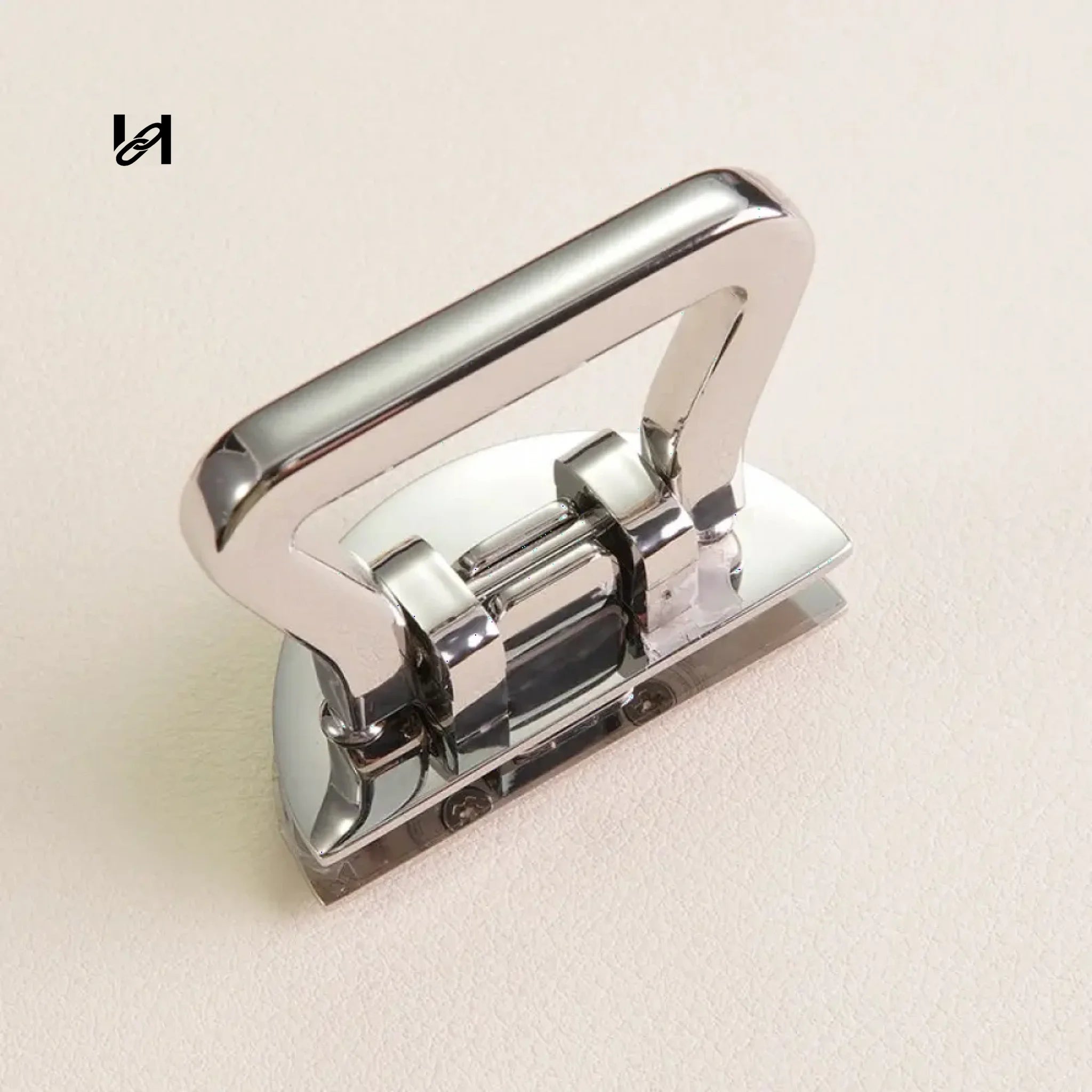 Saddle Bag Kit - Silver / Closure only - hardware