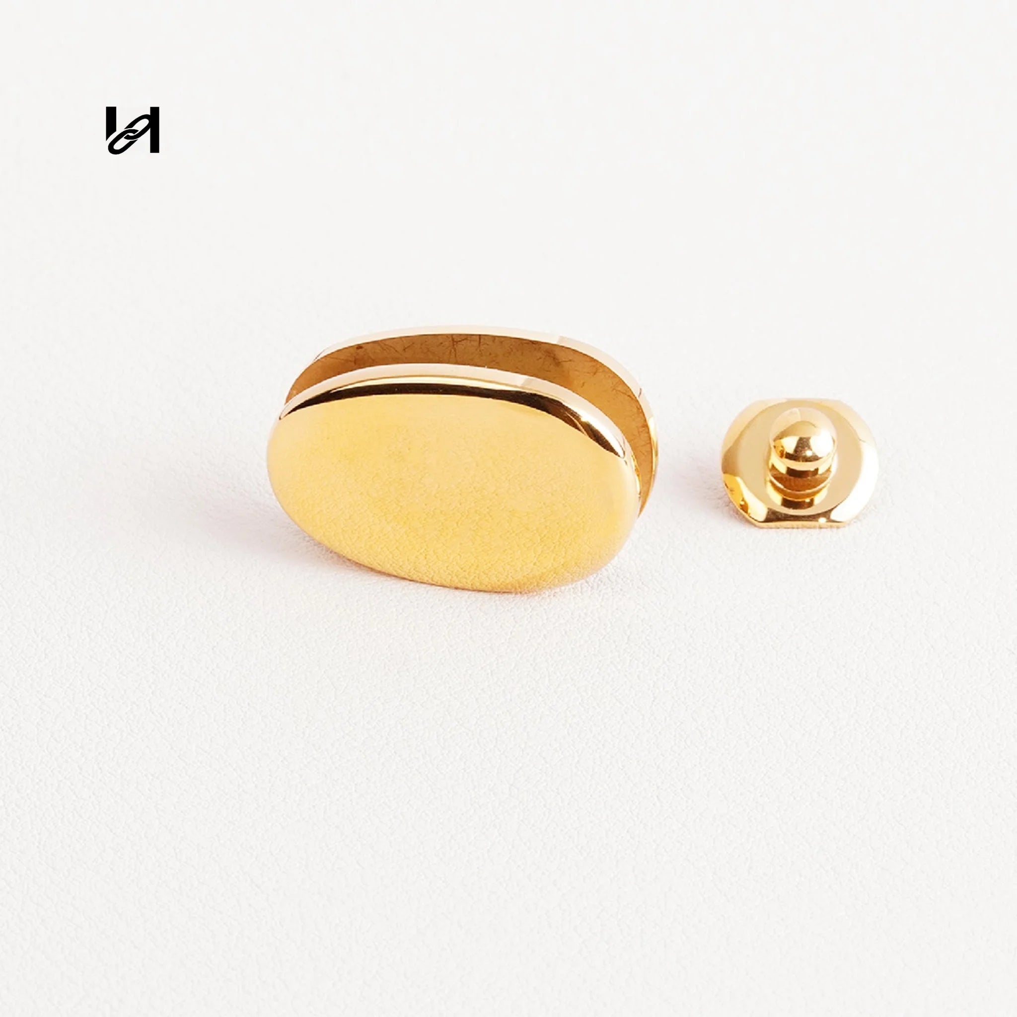 Stainless steel retro round lock - gold - hardware