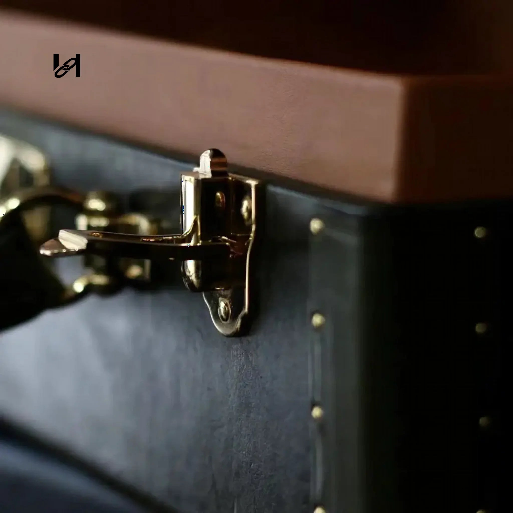 Clipper Closure for Suitcase-1 - hardware