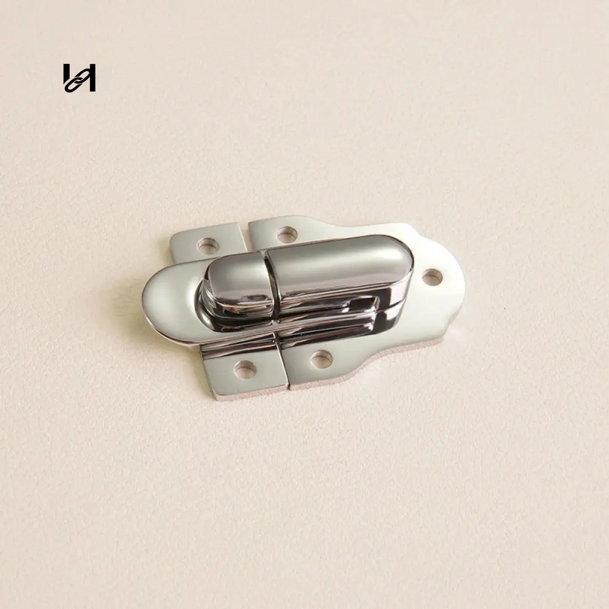 Clipper Closure for Suitcase-1 - Silver - hardware