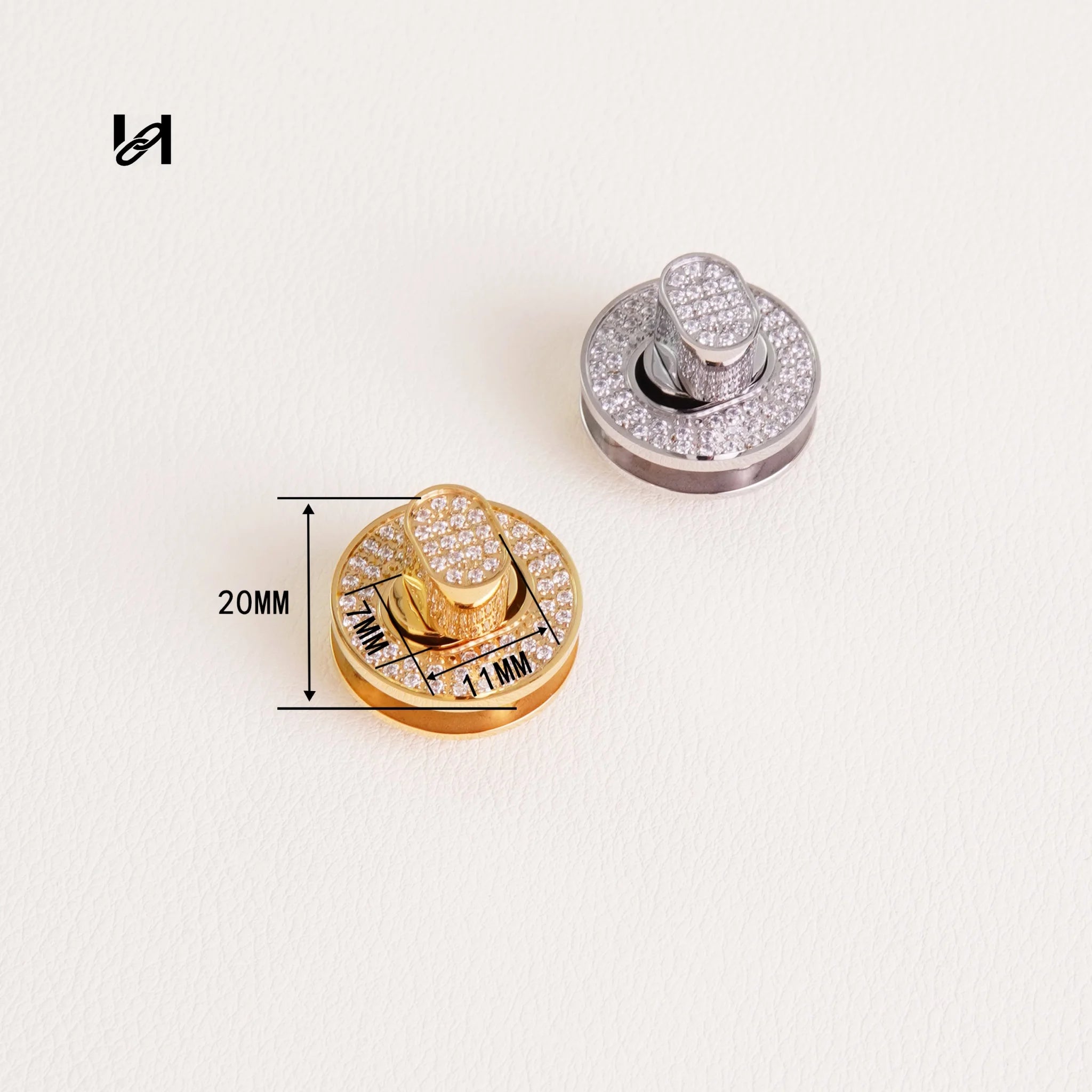 Swarovski Turn Lock - hardware