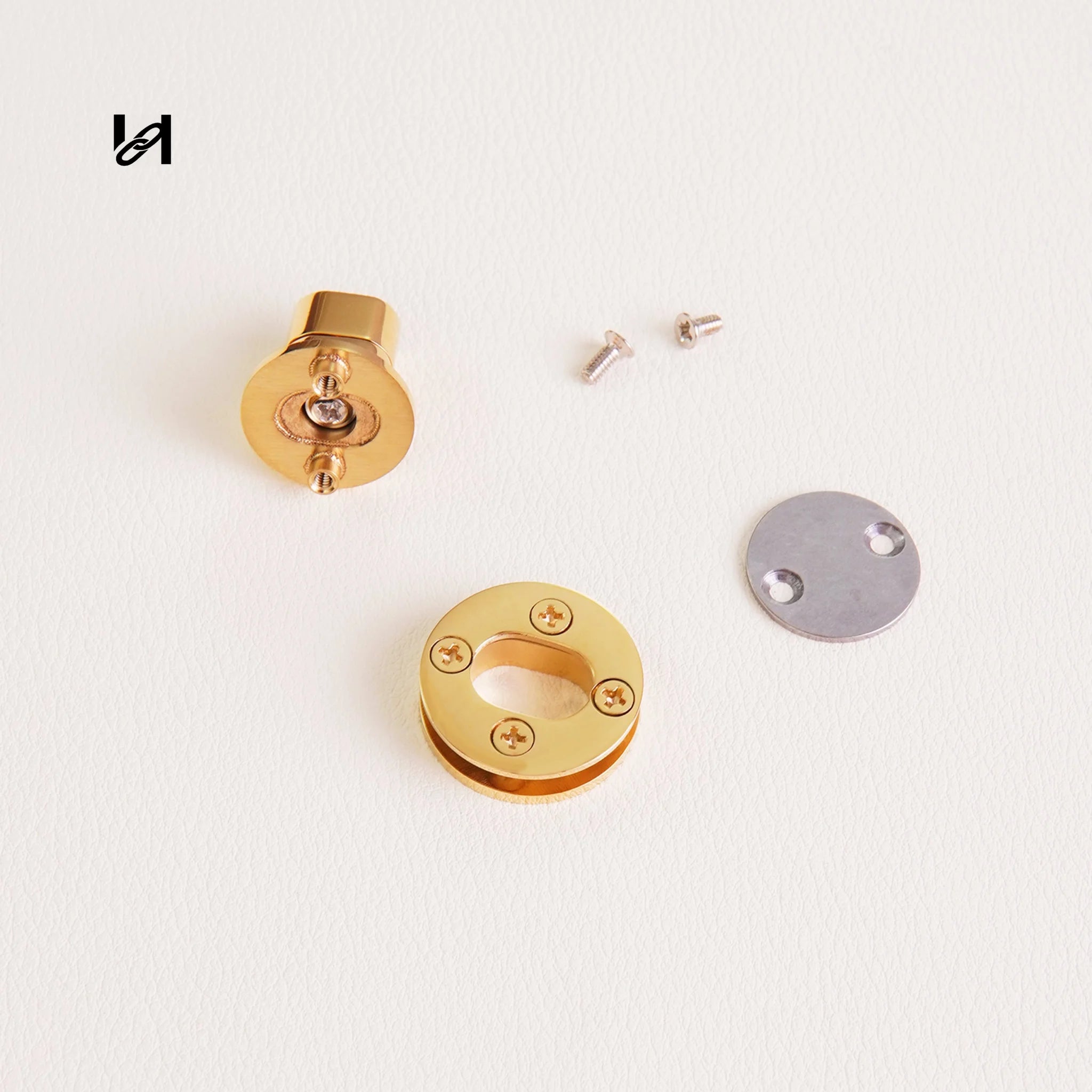 Swarovski Turn Lock - hardware
