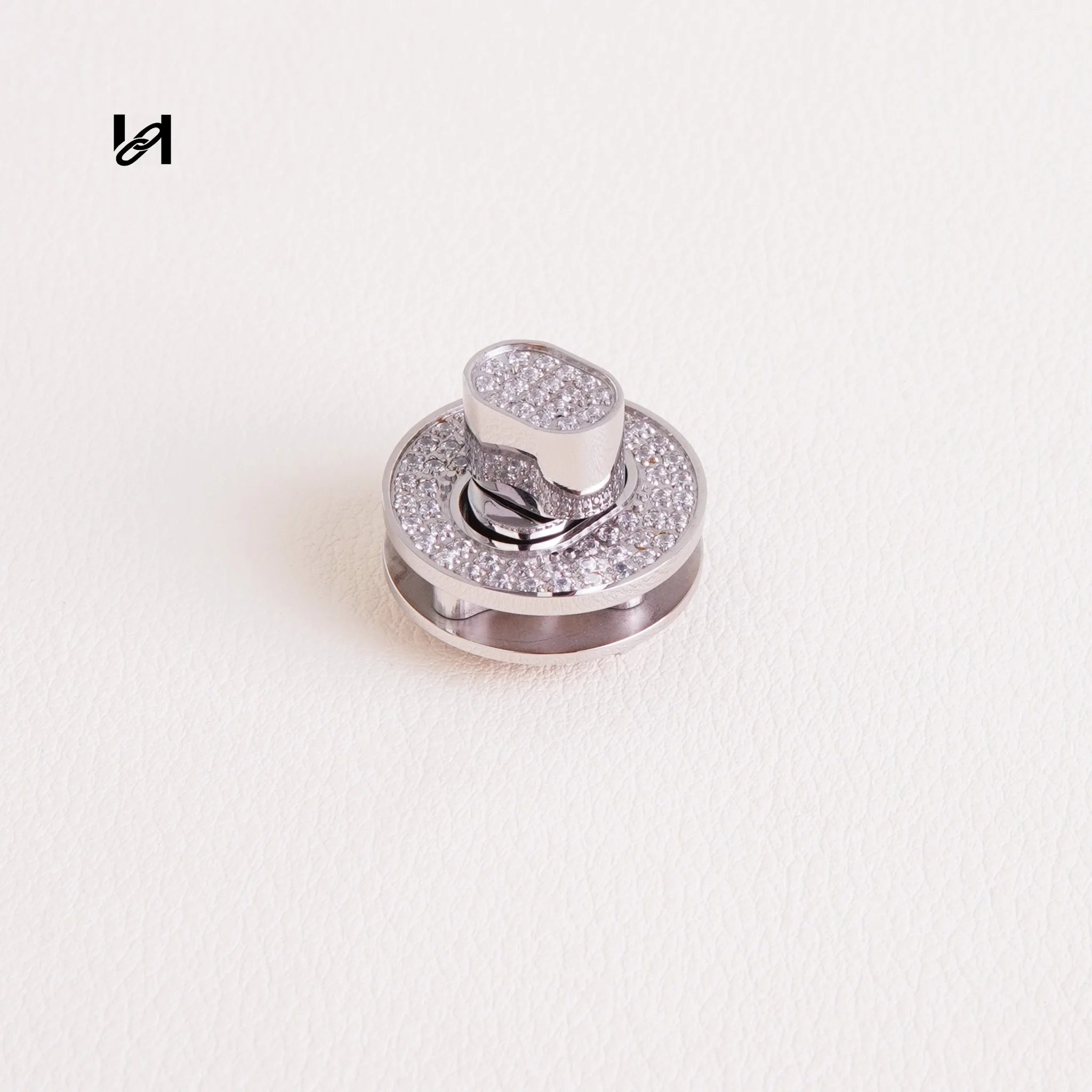 Swarovski Turn Lock - silver - hardware