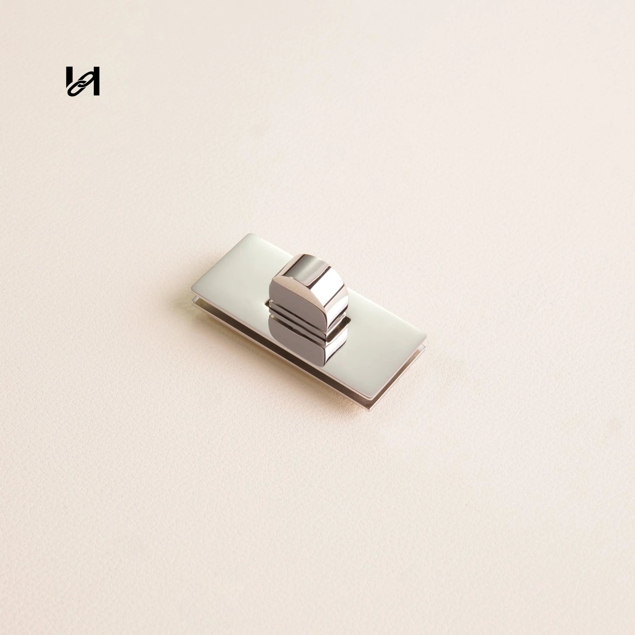 Tote Bag Twist Lock - Flat / Silver - hardware